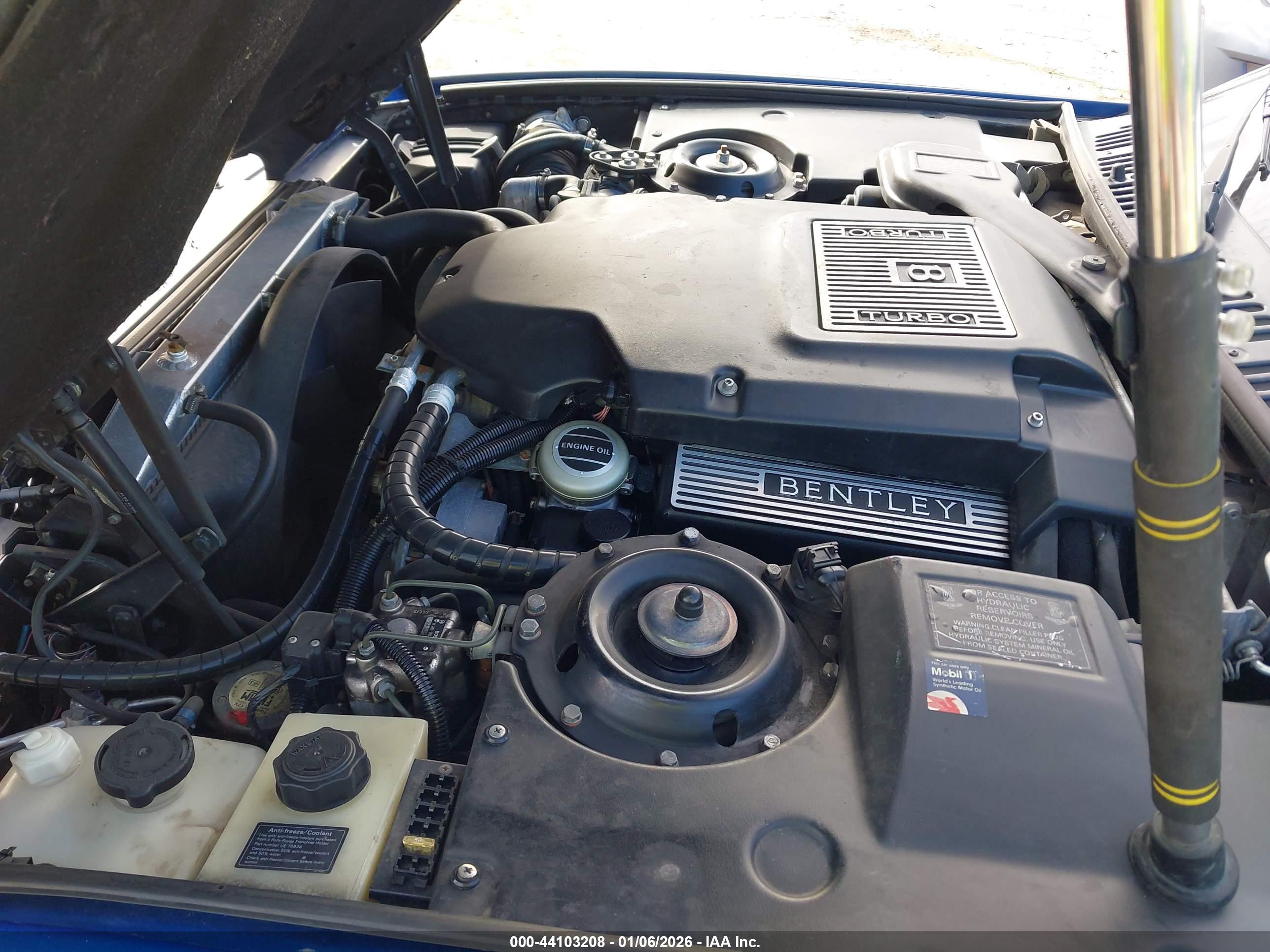 BENTLEY AZURE image 10