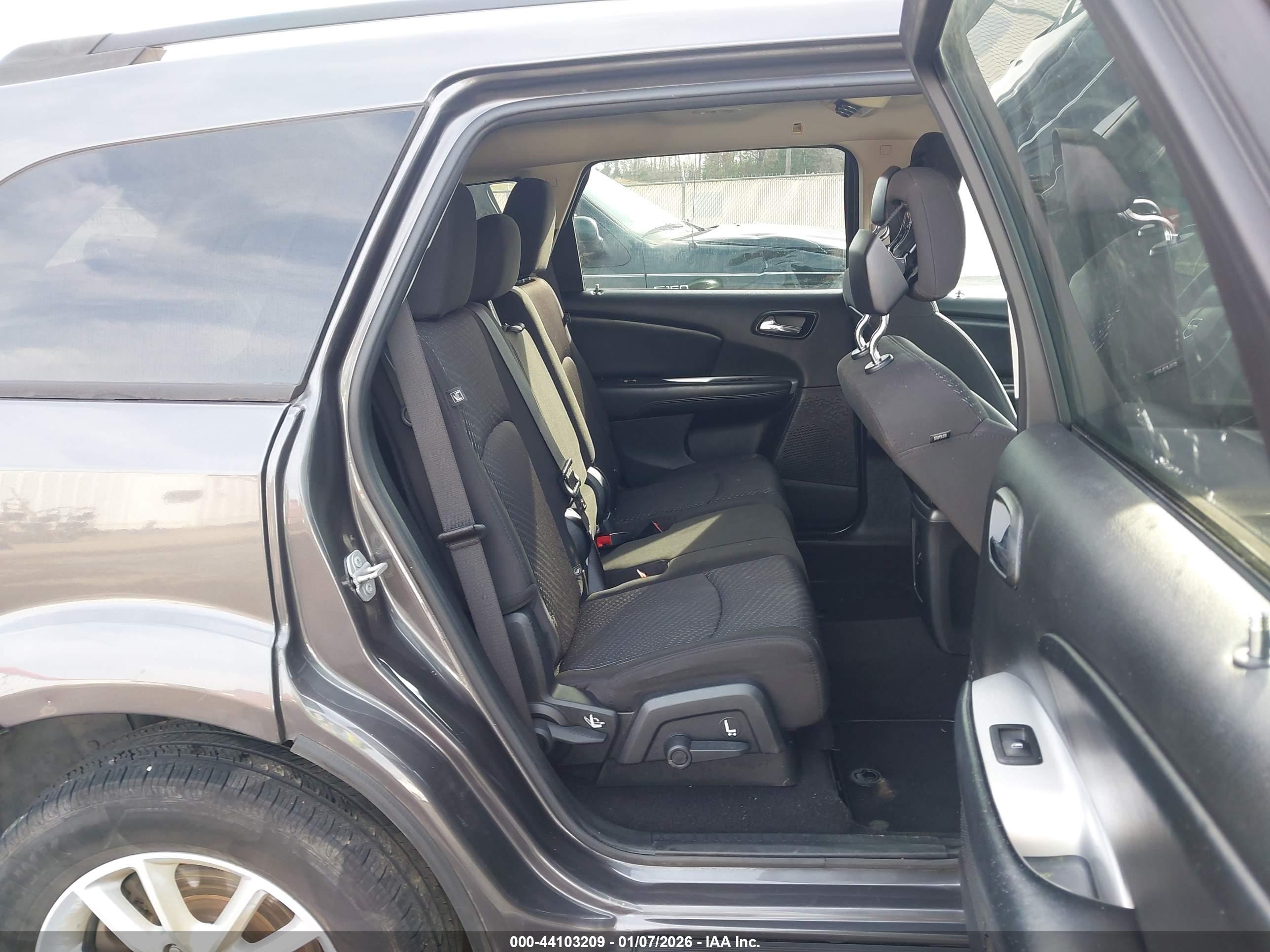 DODGE JOURNEY image 8