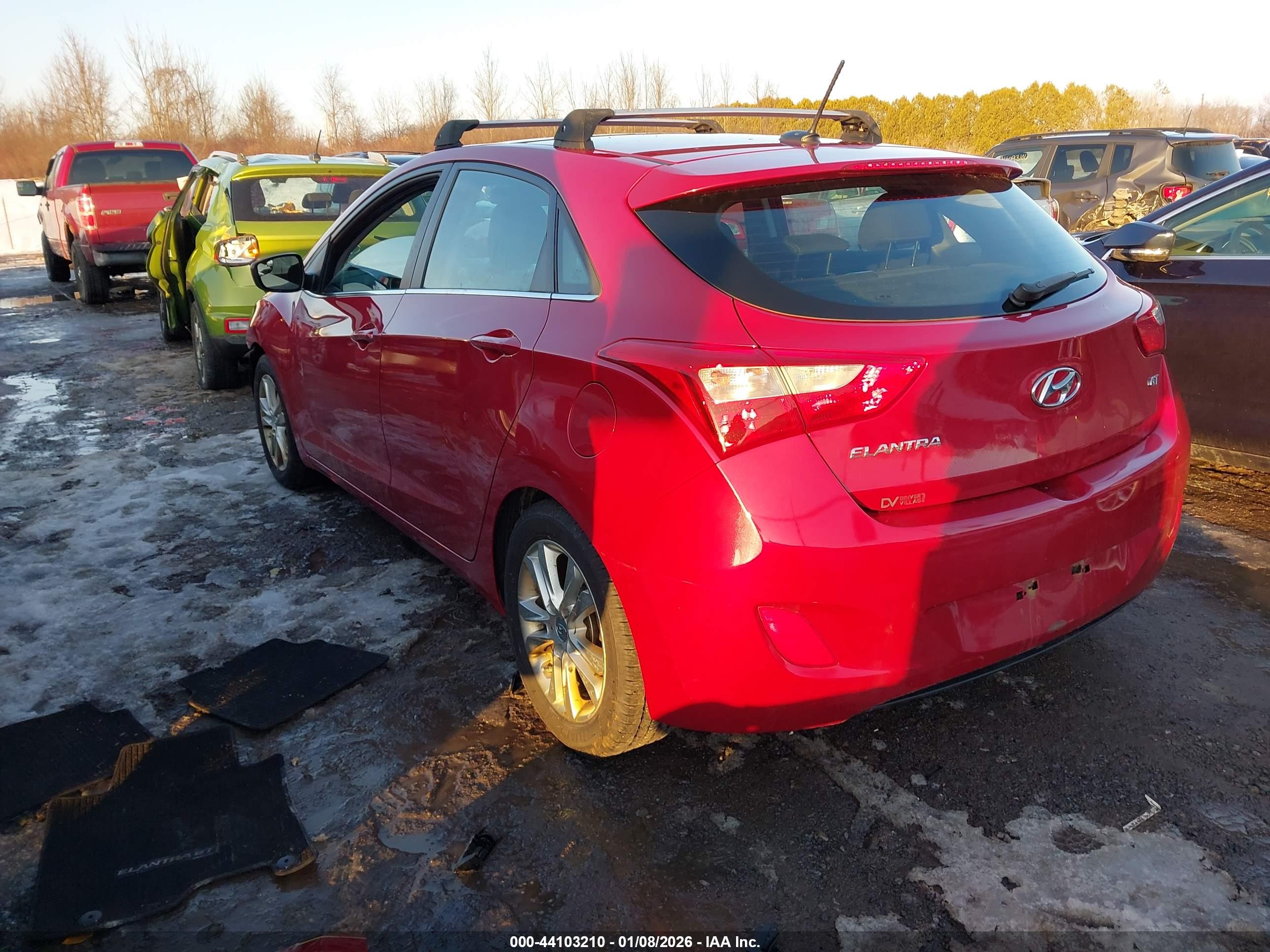 HYUNDAI ELANTRA image 3