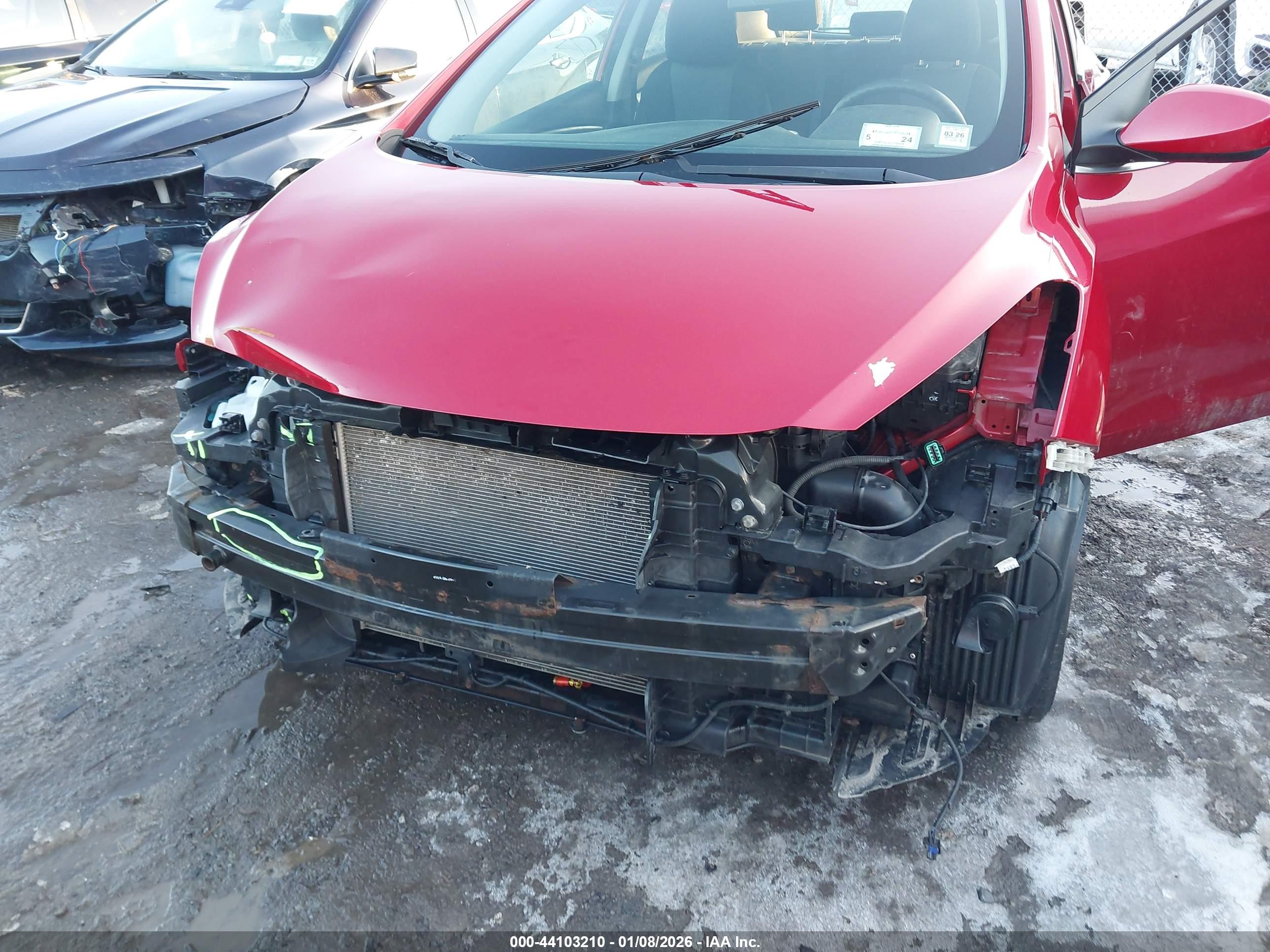HYUNDAI ELANTRA image 6