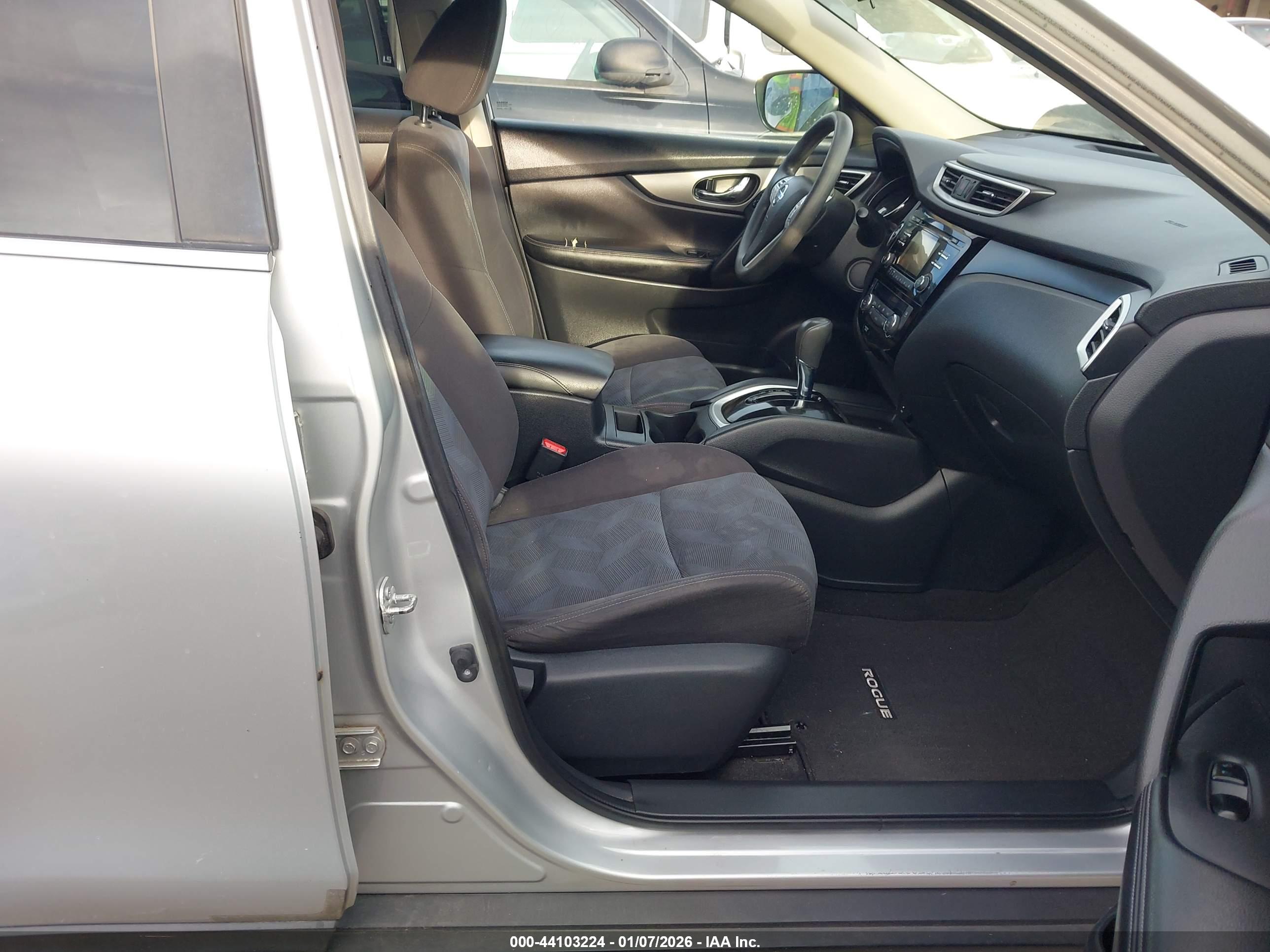 NISSAN ROGUE image 5