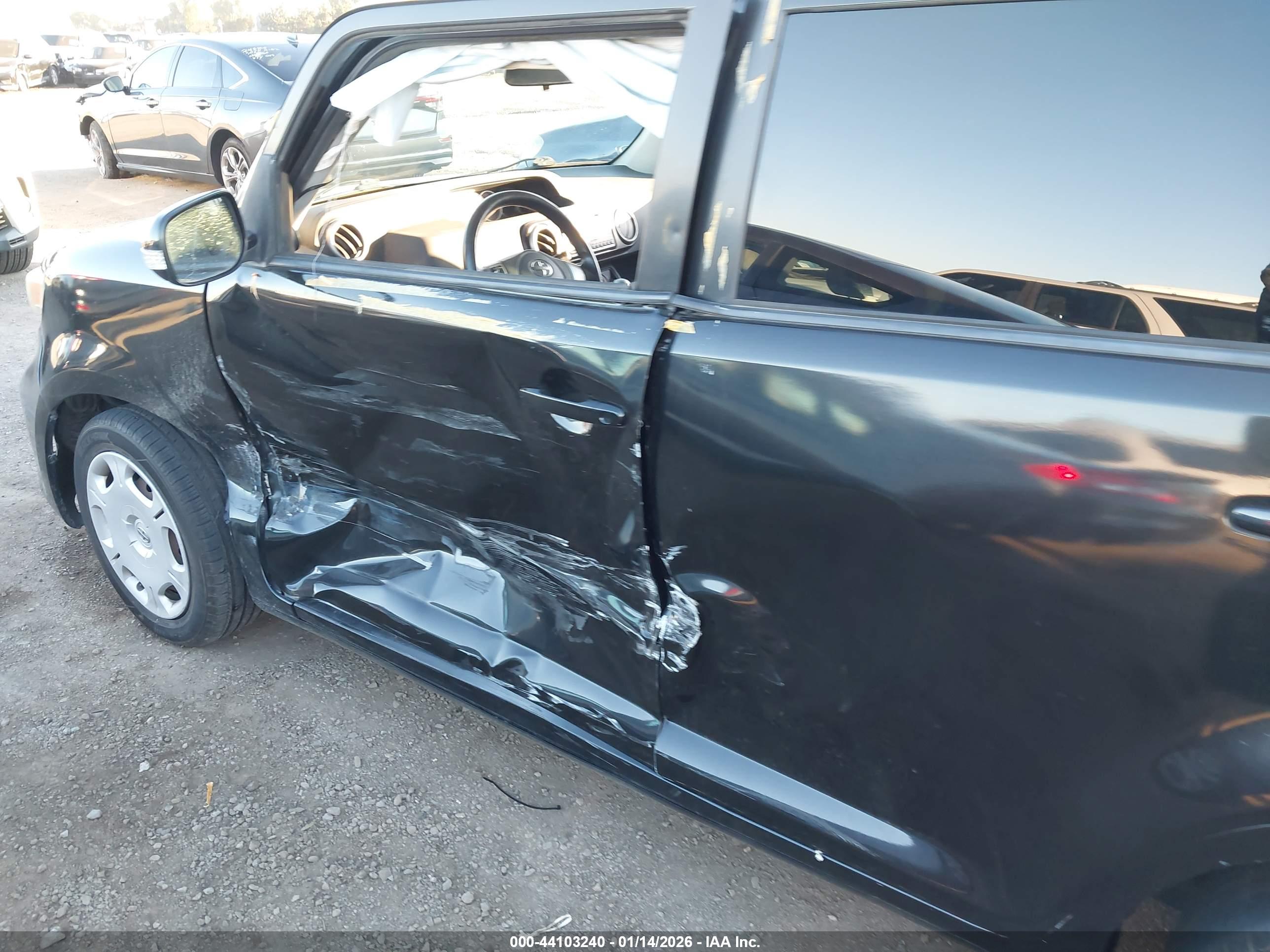 TOYOTA SCIOXB image 6