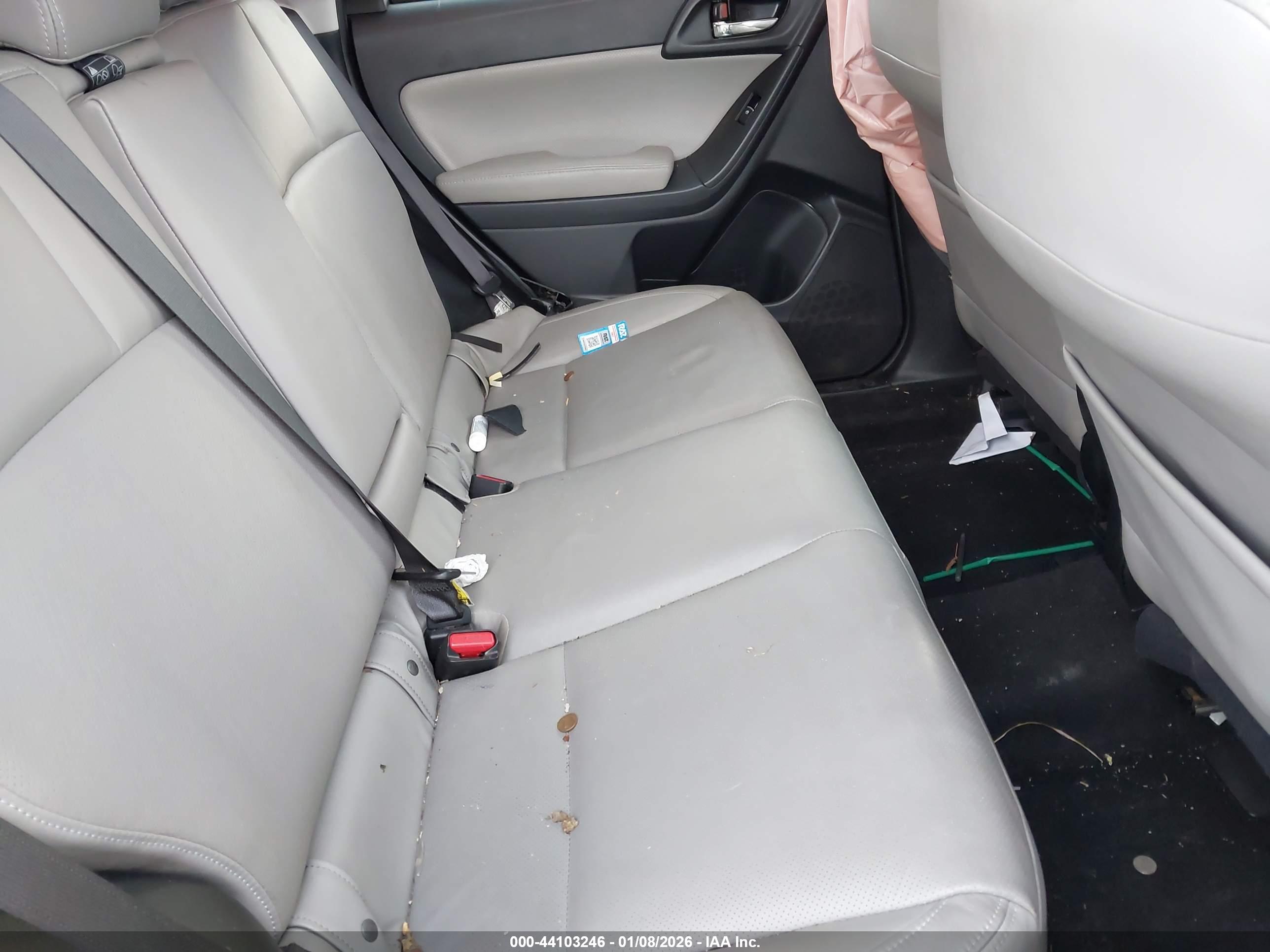 SUBARU FORESTER image 8