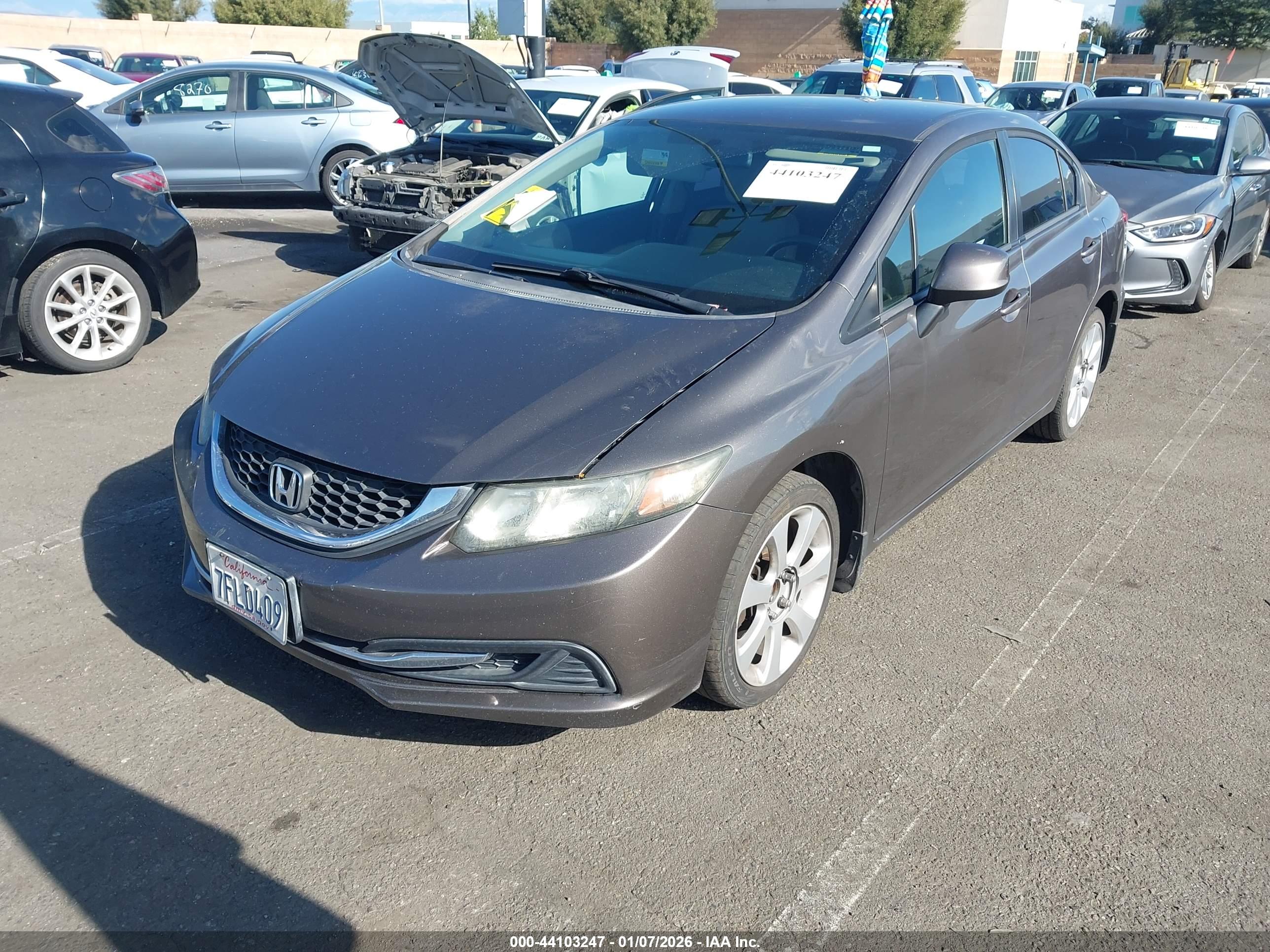 HONDA CIVIC image 2