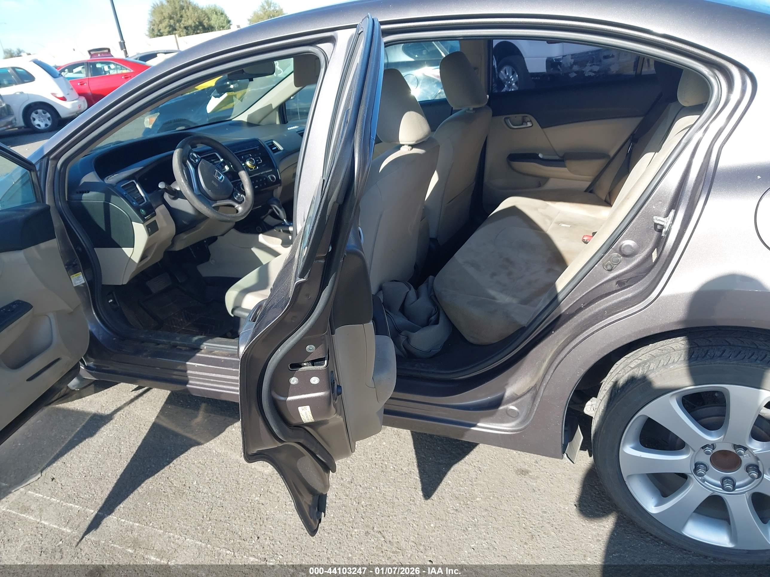 HONDA CIVIC image 8