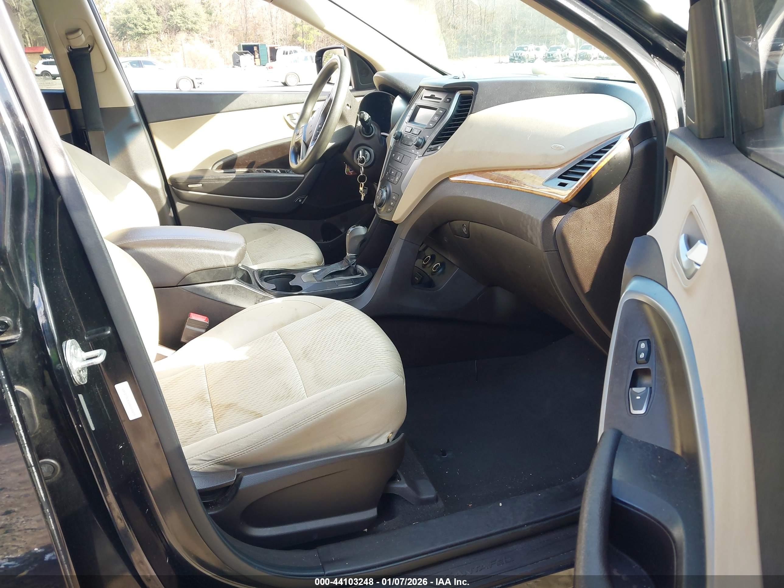 HYUNDAI SANTA image 5