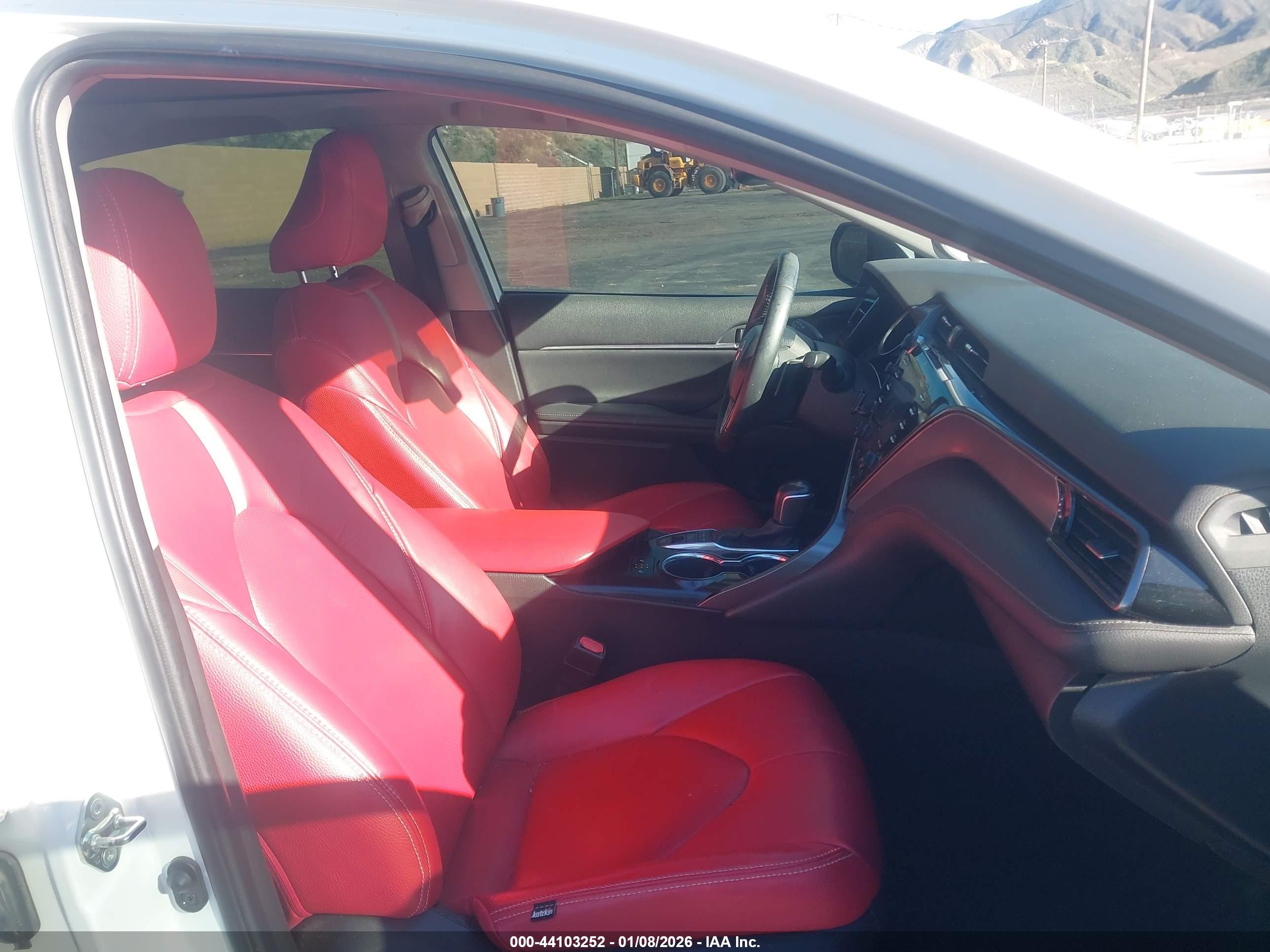 TOYOTA CAMRY image 5