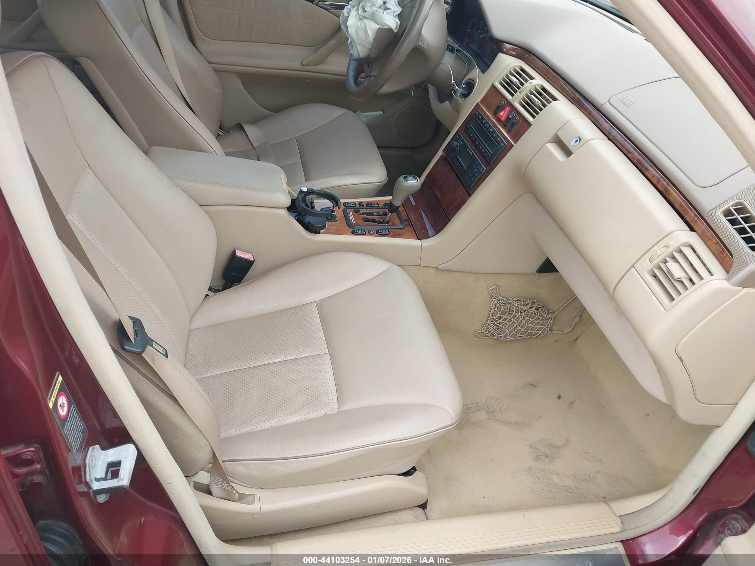 MERCEDES-BENZ E image 5