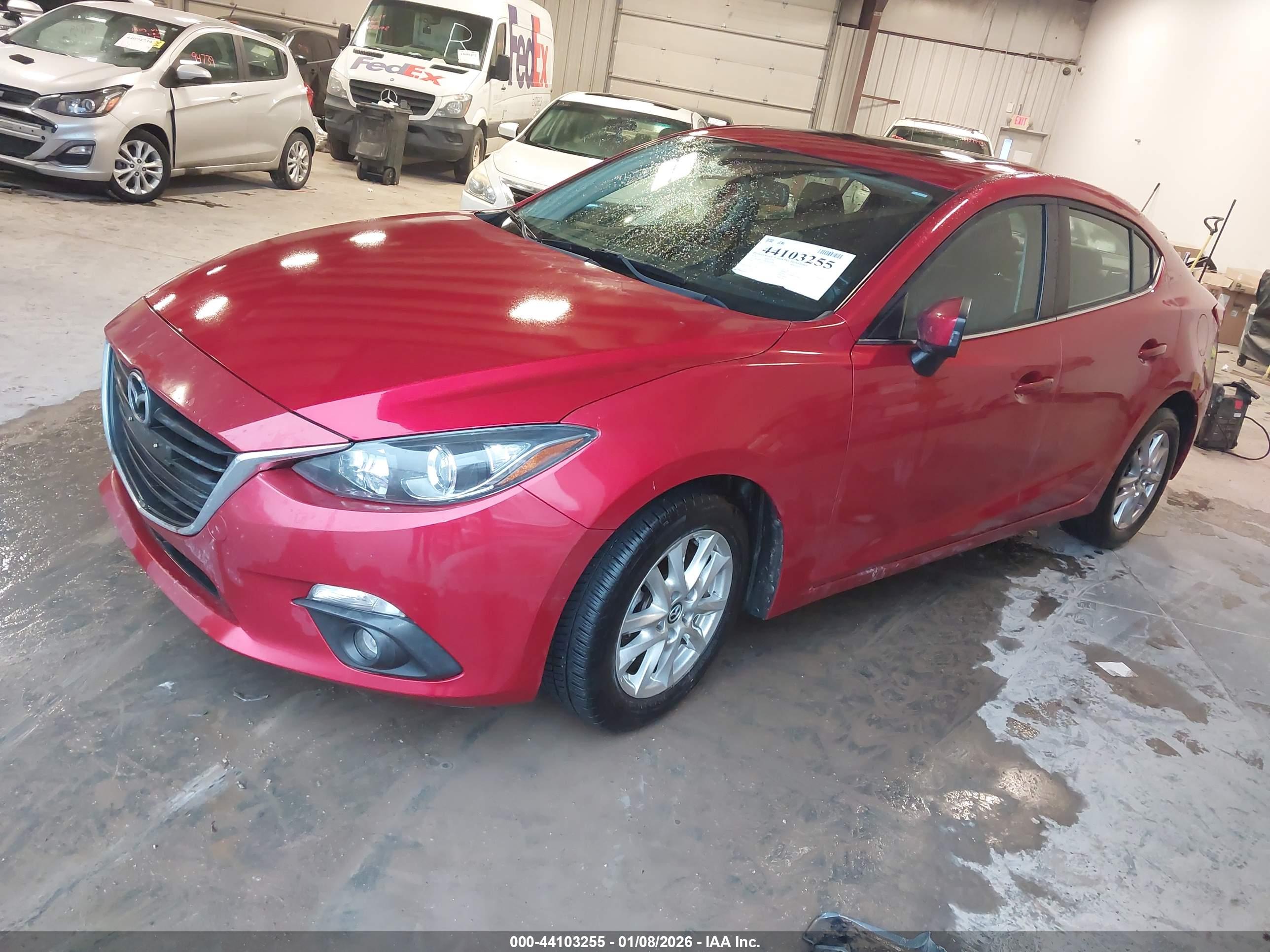 MAZDA MAZDA3 image 2