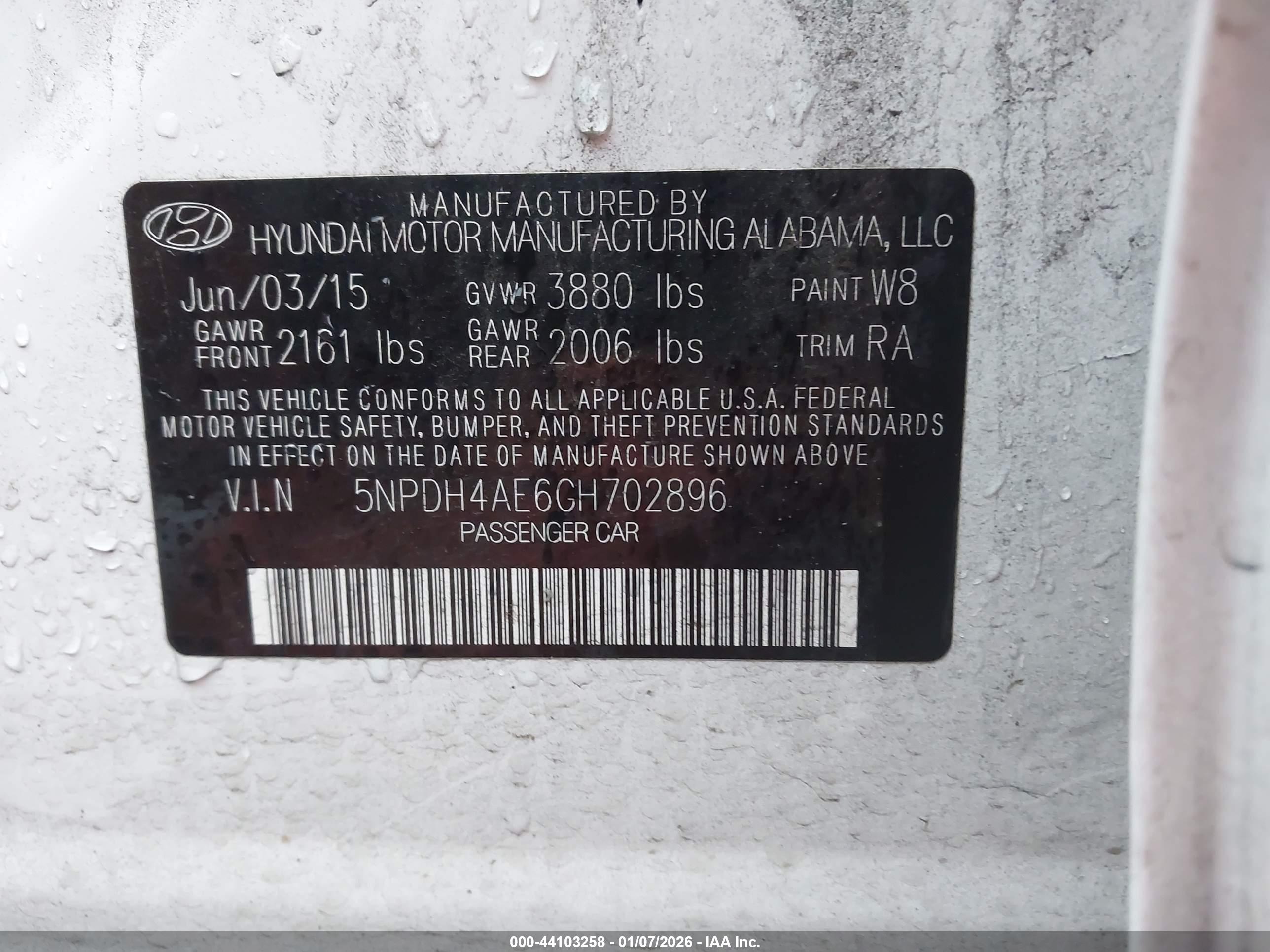 HYUNDAI ELANTRA image 9