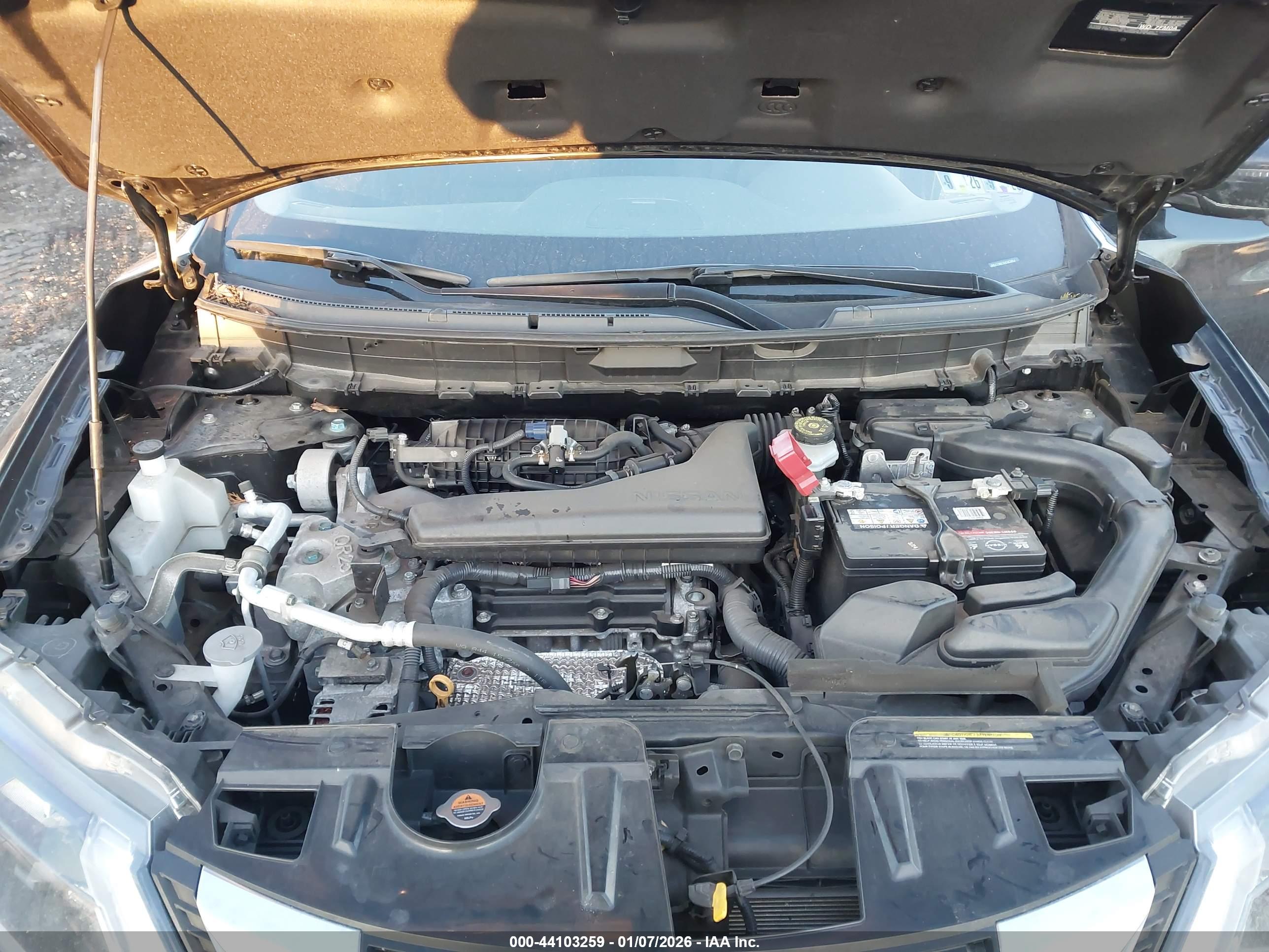 NISSAN ROGUE image 10