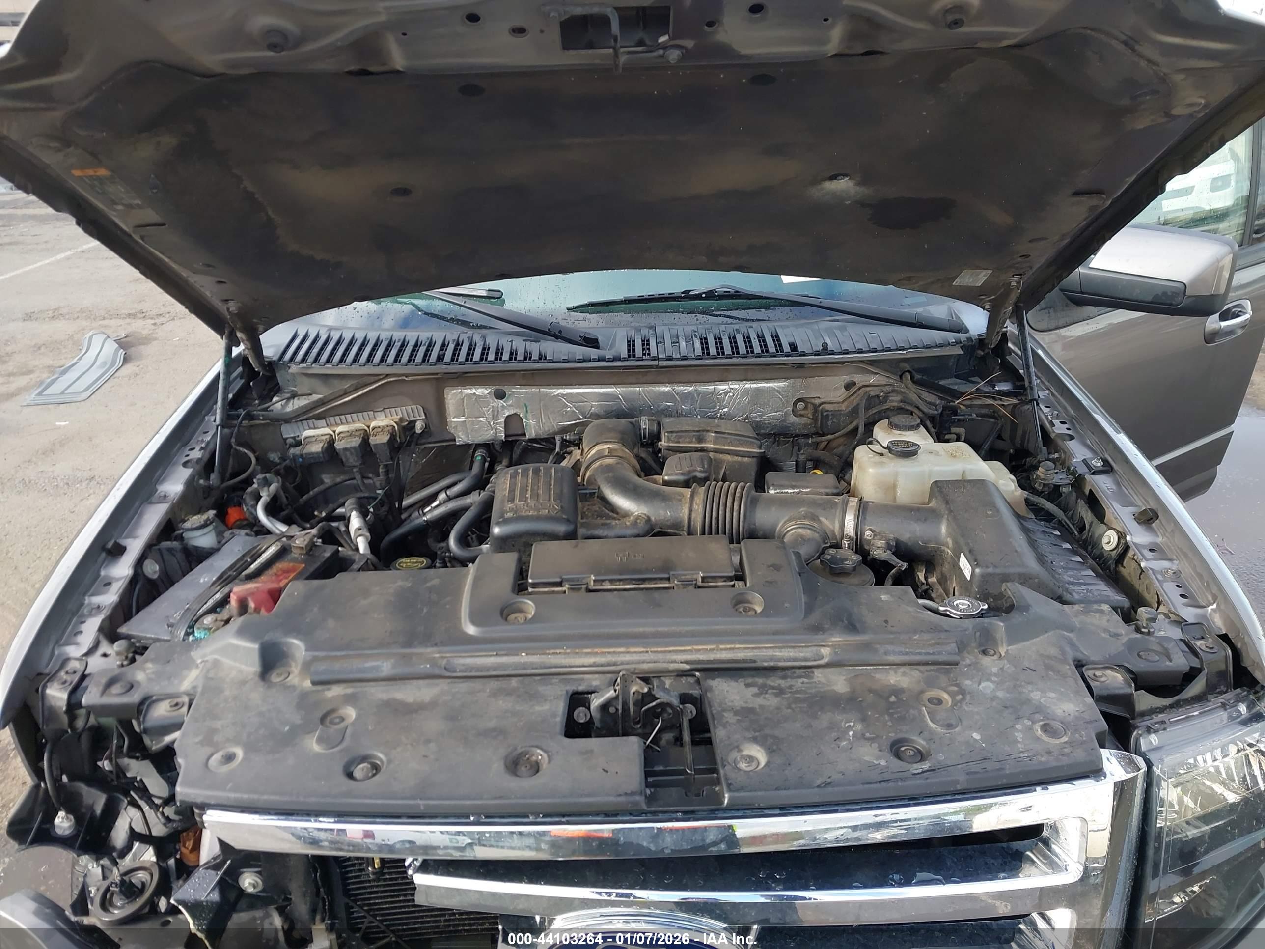 FORD EXPEDITION image 10