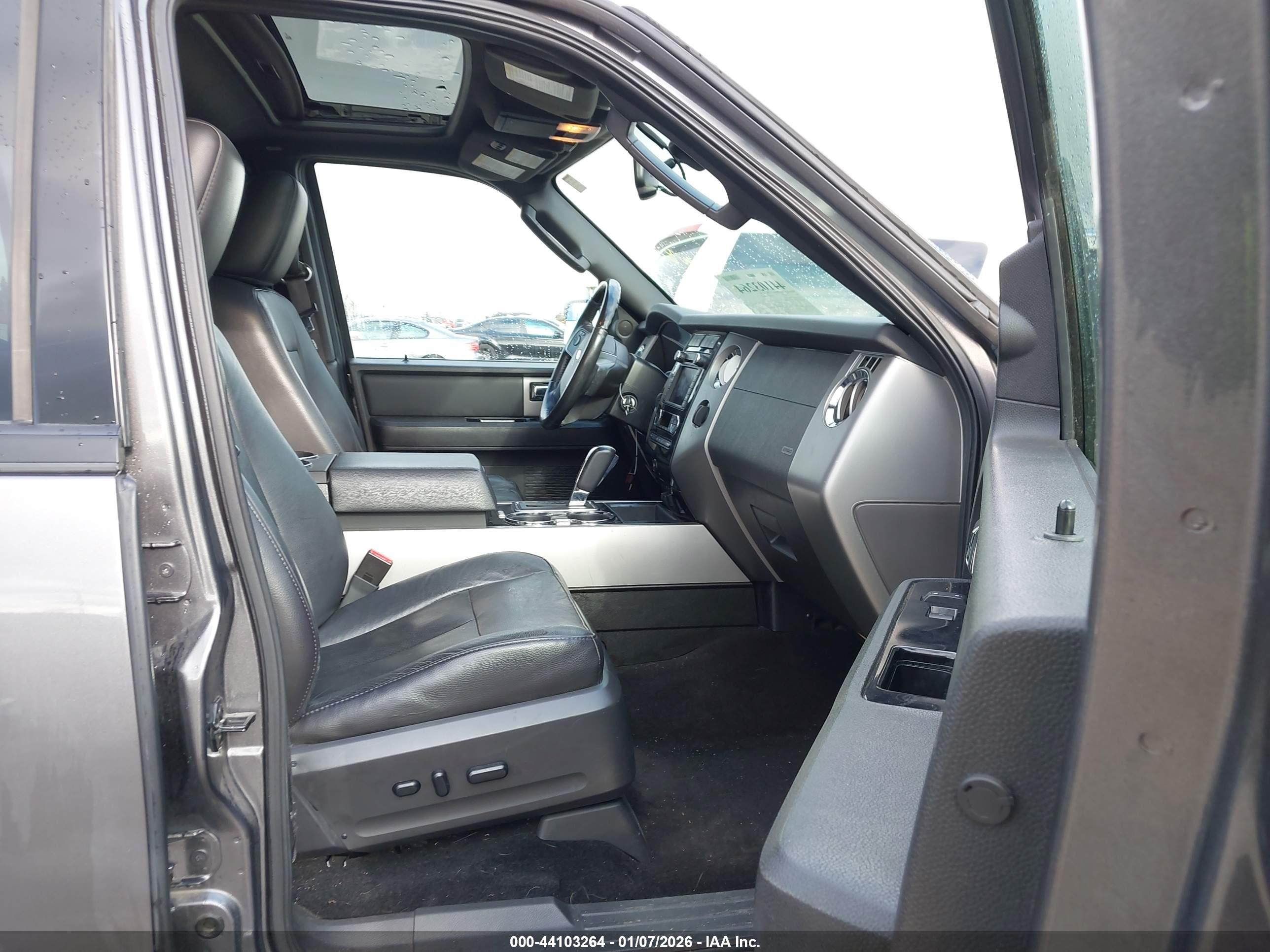 FORD EXPEDITION image 5