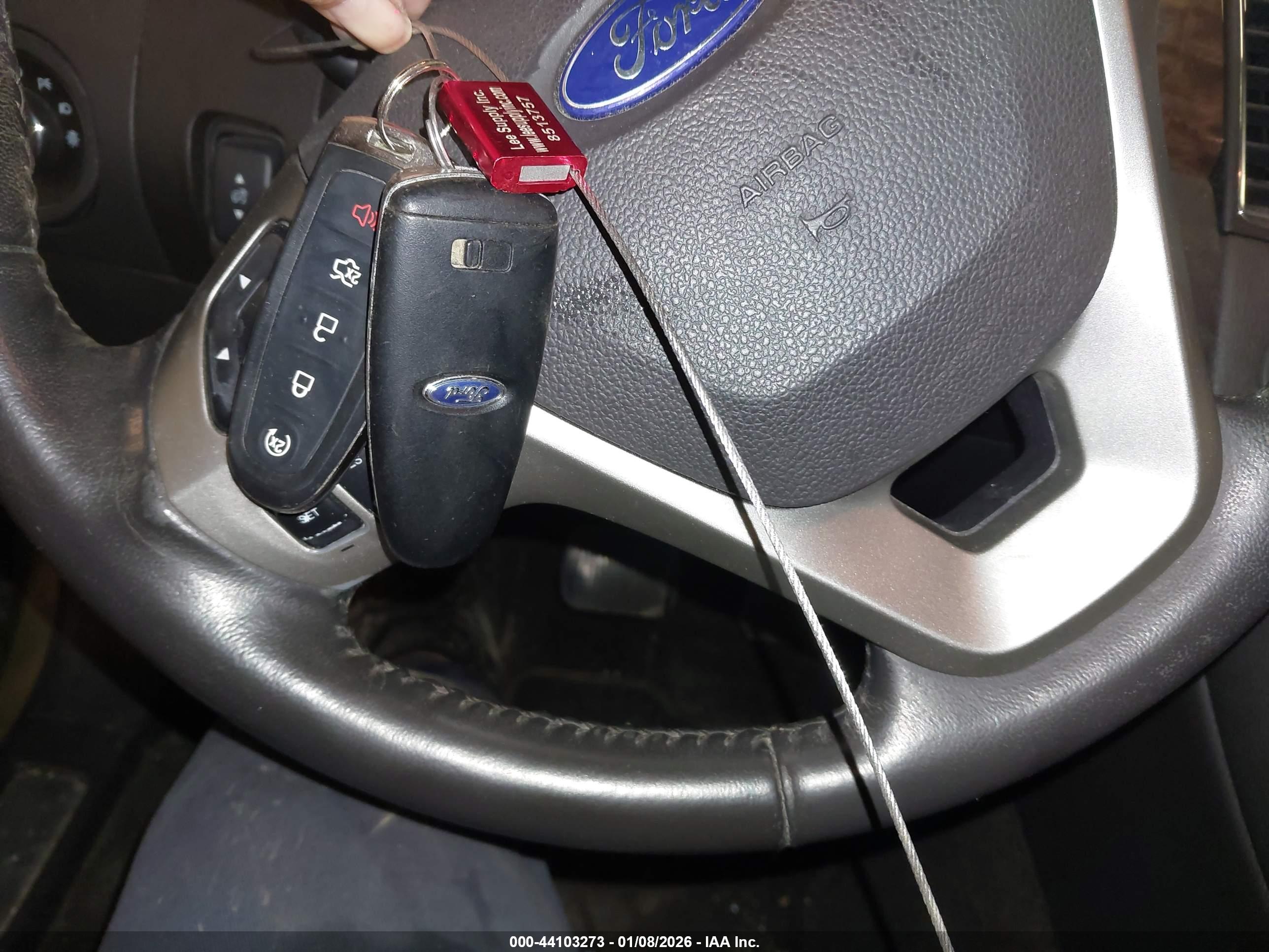 FORD TAURUS image 11
