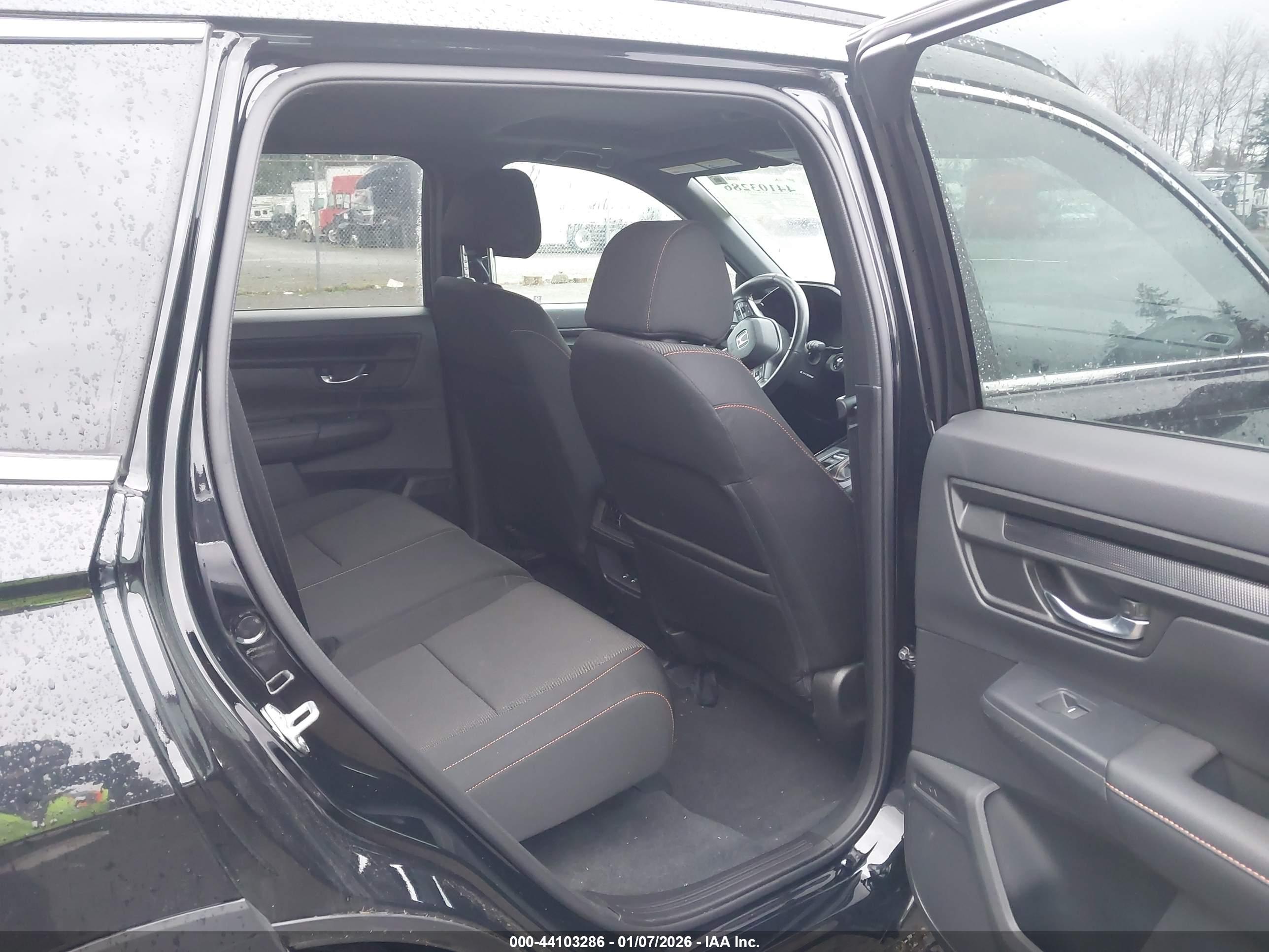 HONDA CR-V image 8