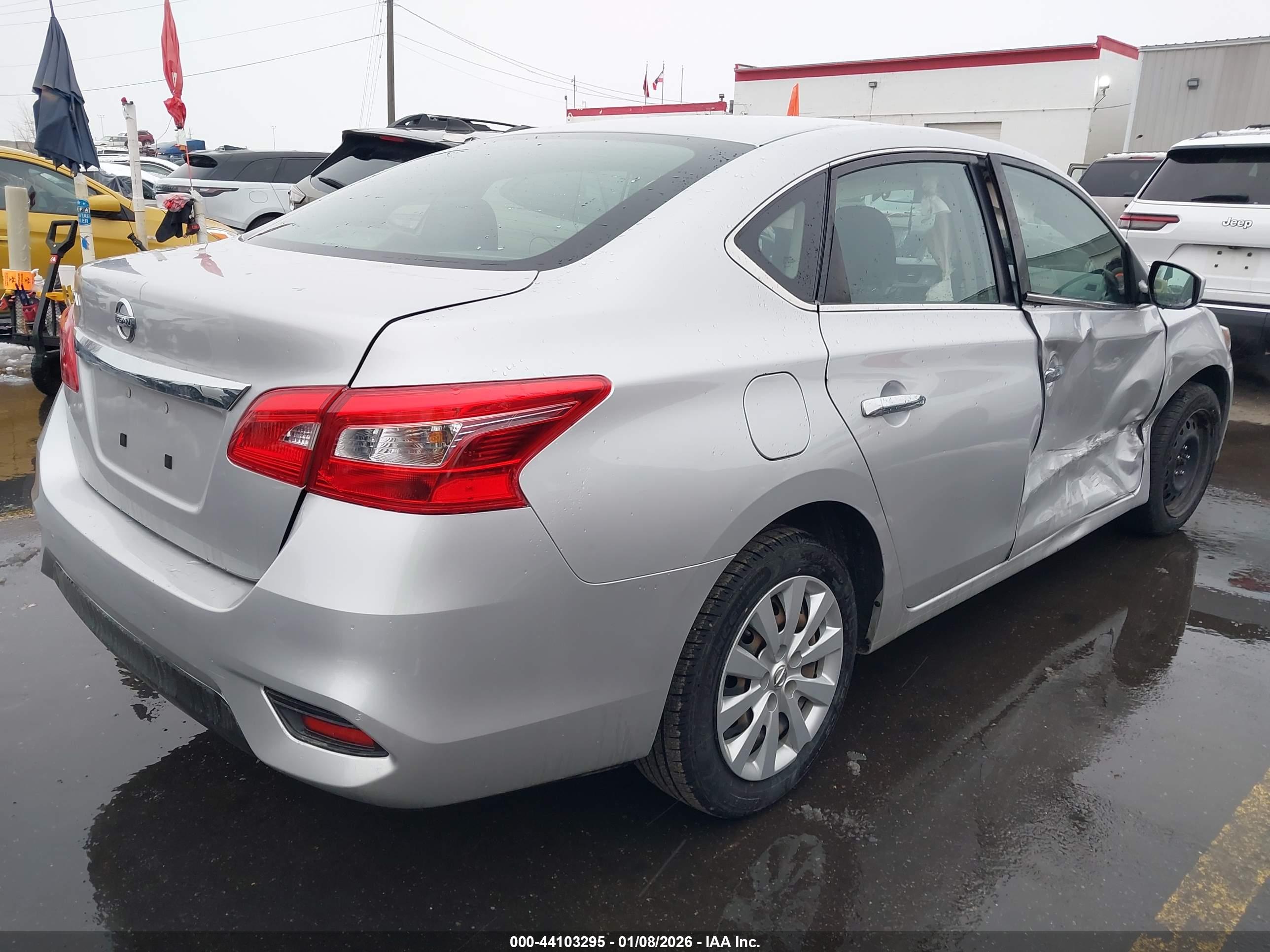 NISSAN SENTRA image 4