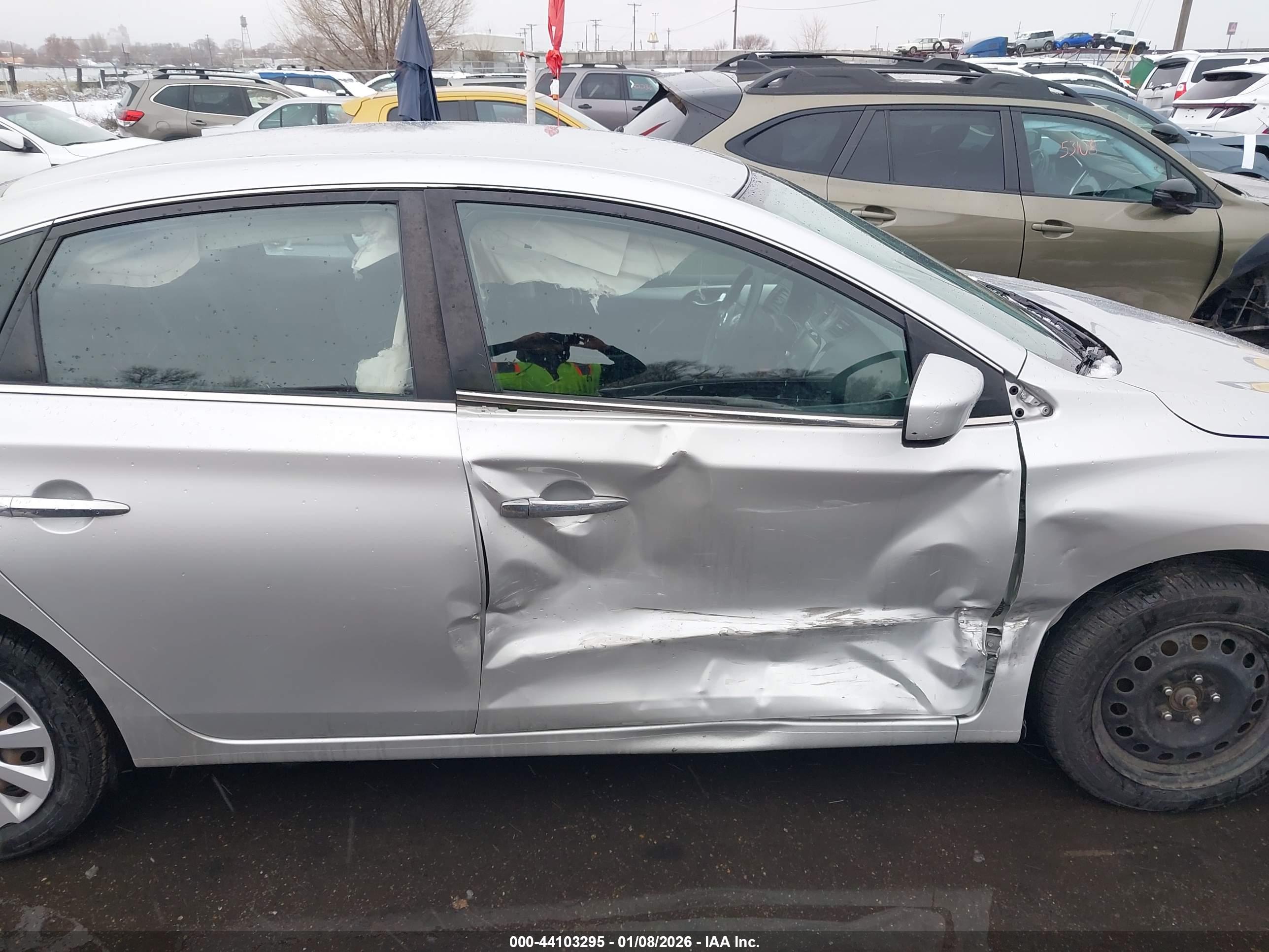NISSAN SENTRA image 6