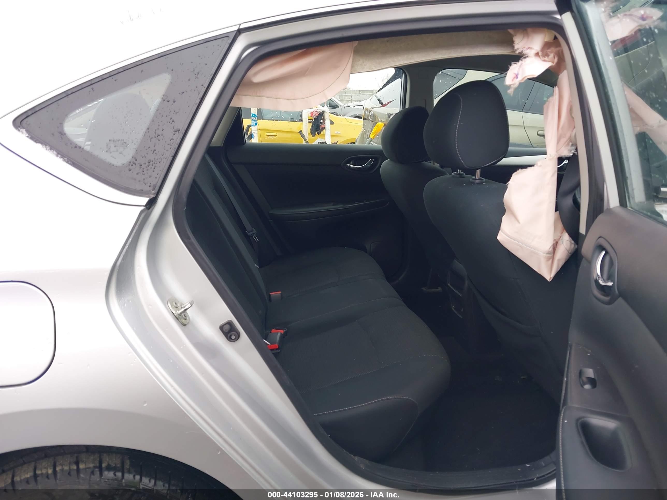 NISSAN SENTRA image 8