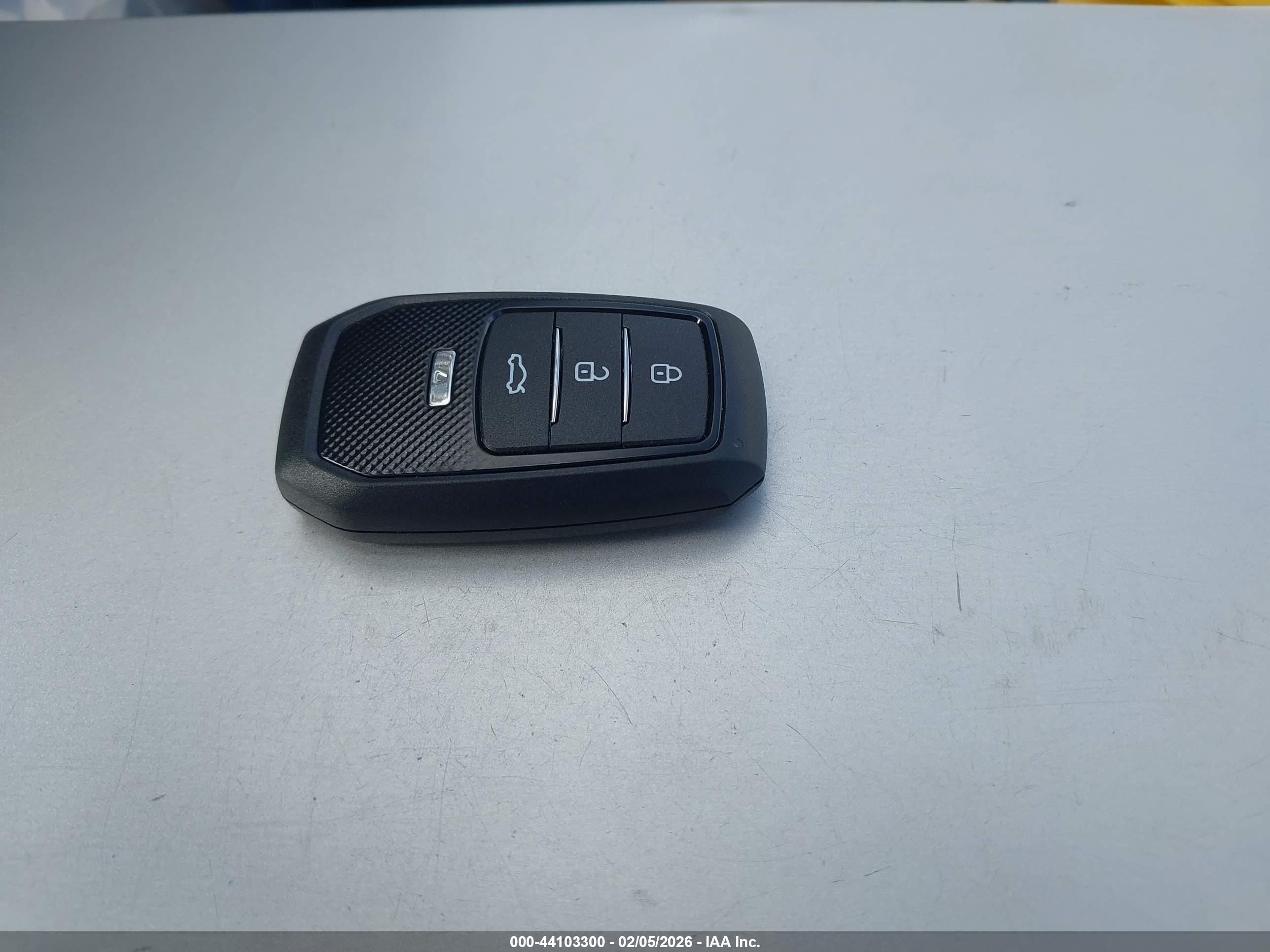 CHEVROLET TRAVERSE image 11