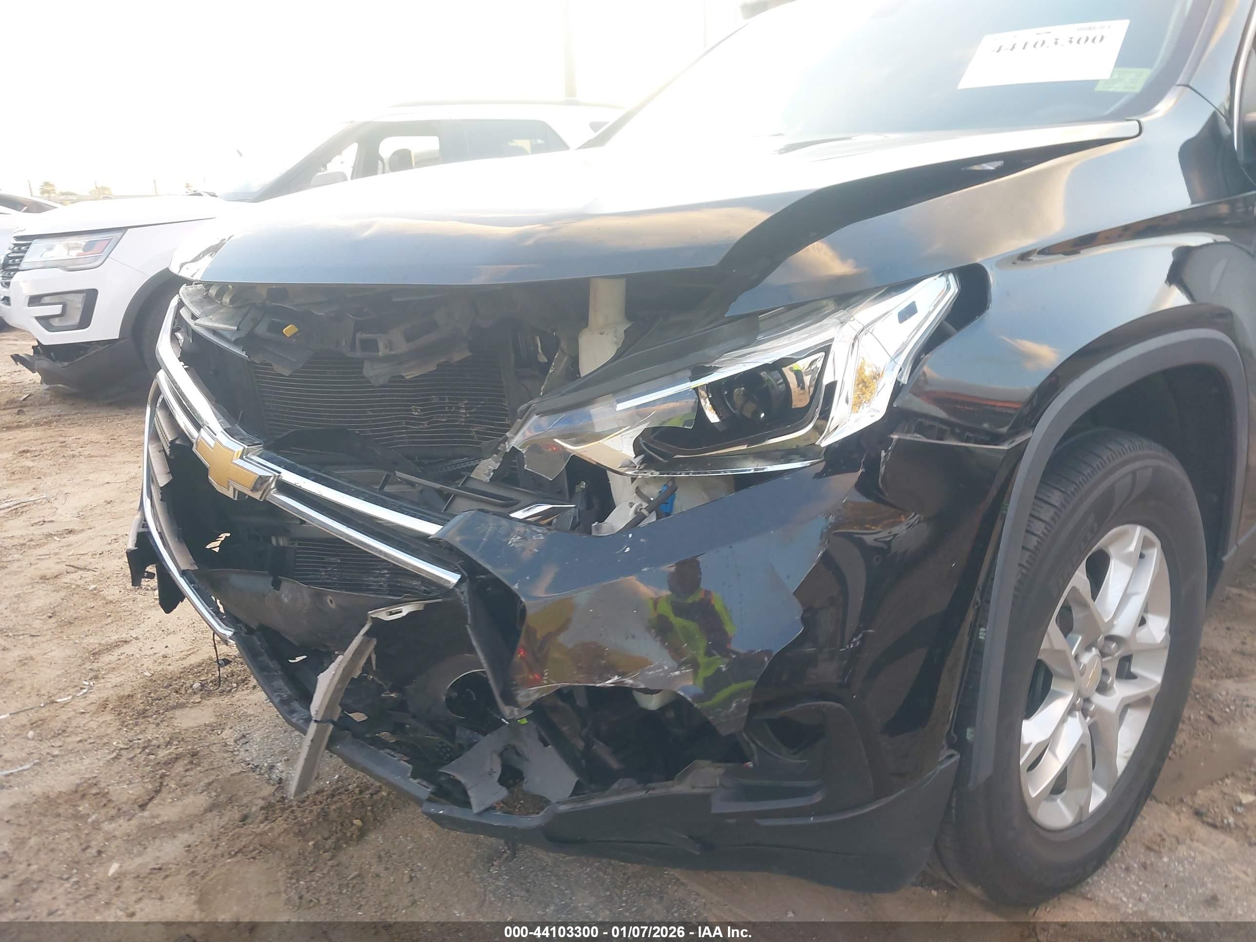 CHEVROLET TRAVERSE image 6