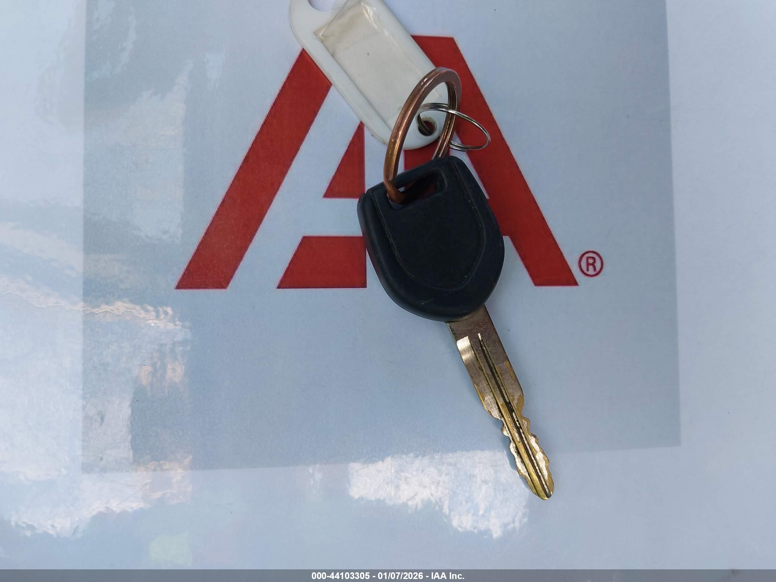 MITSUBISHI OUTLANDER image 11