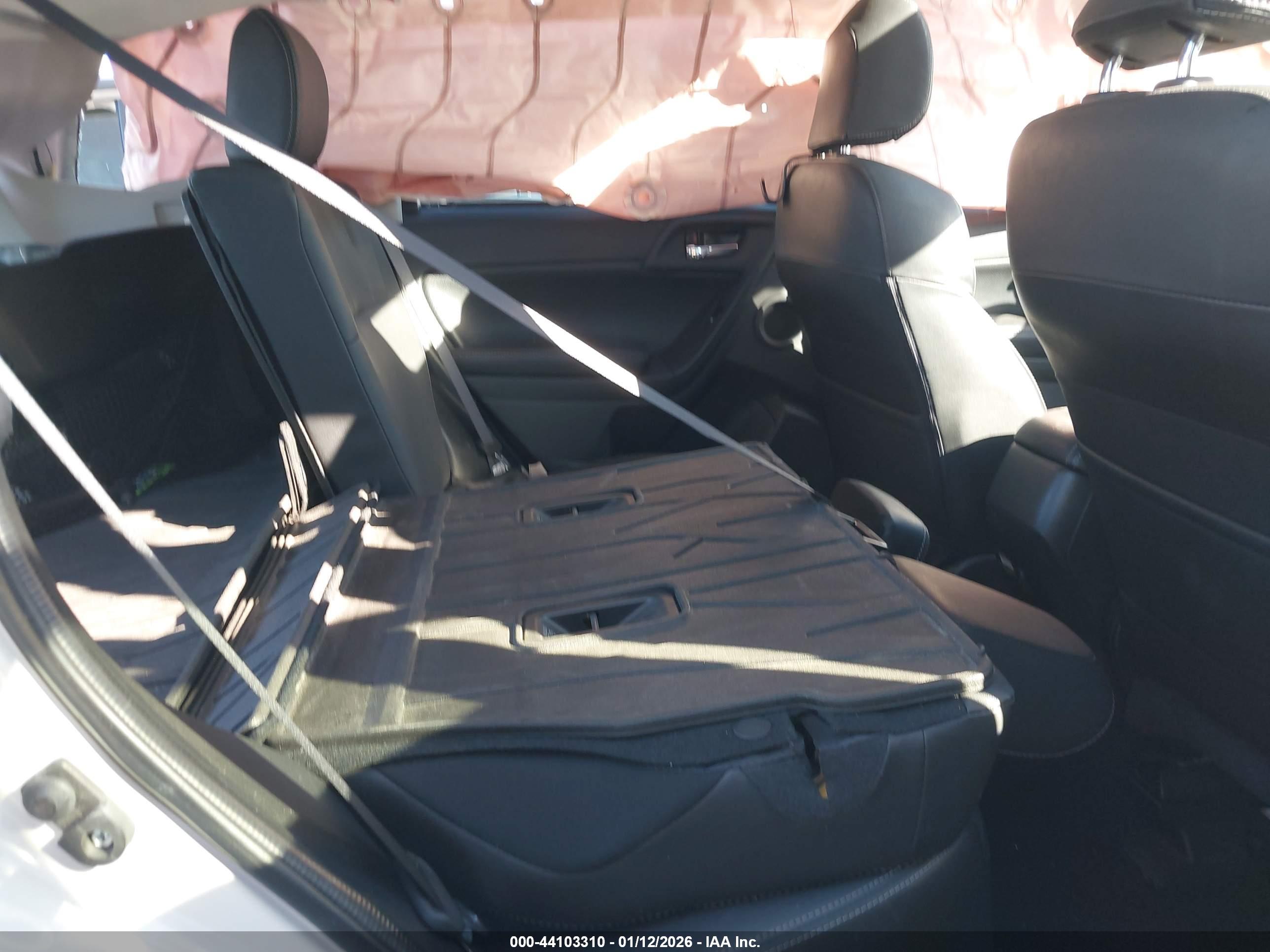 SUBARU FORESTER image 8