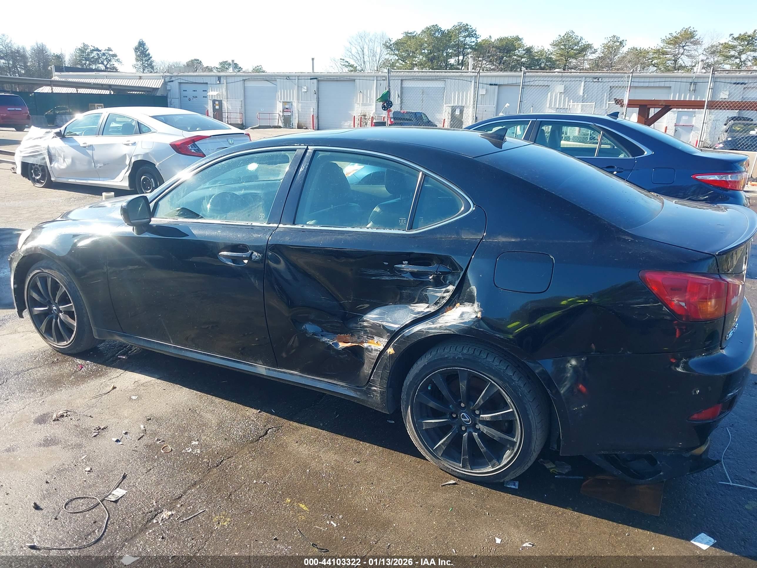 LEXUS IS image 6