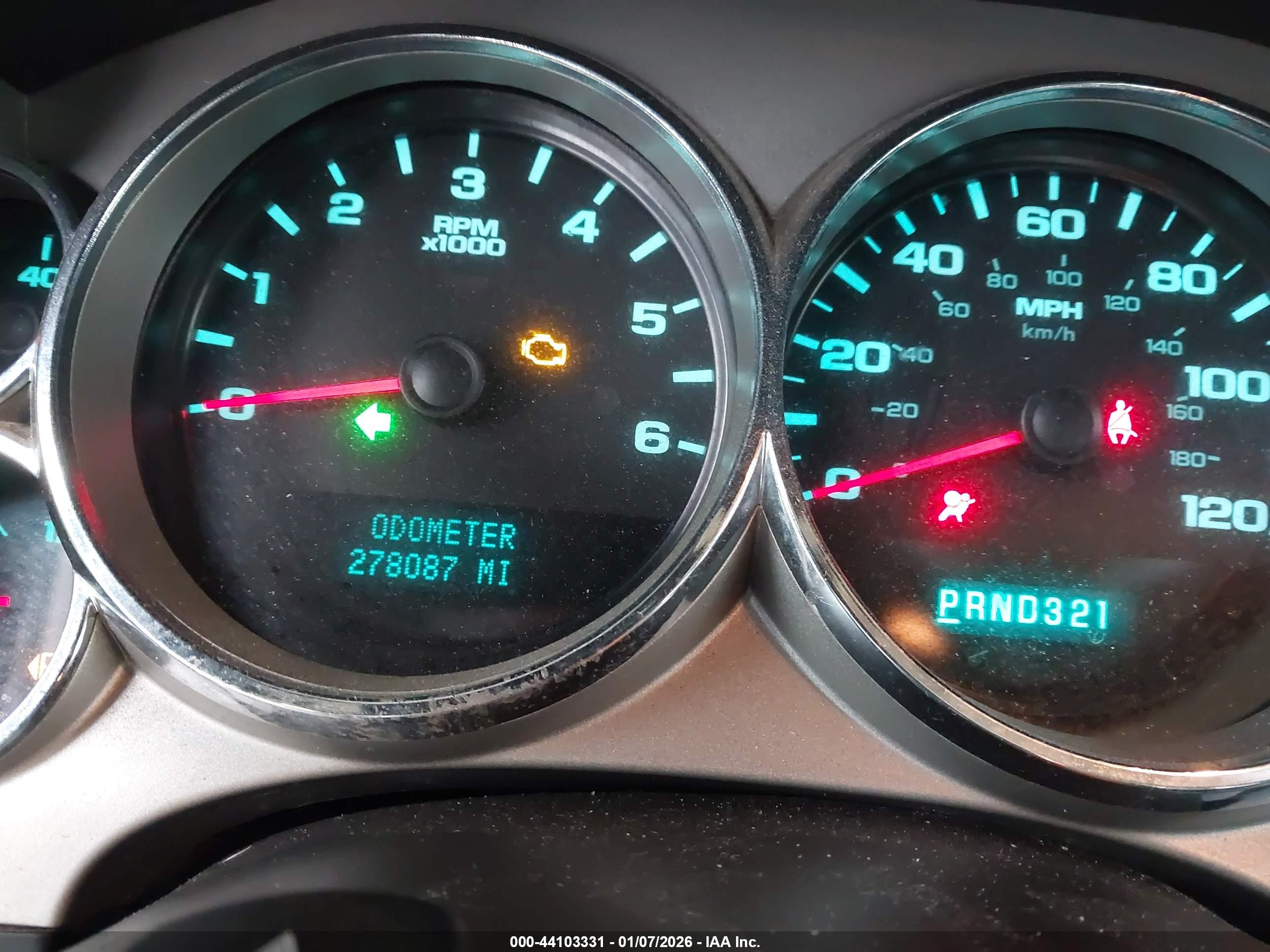 CHEVROLET SILVERADO image 7