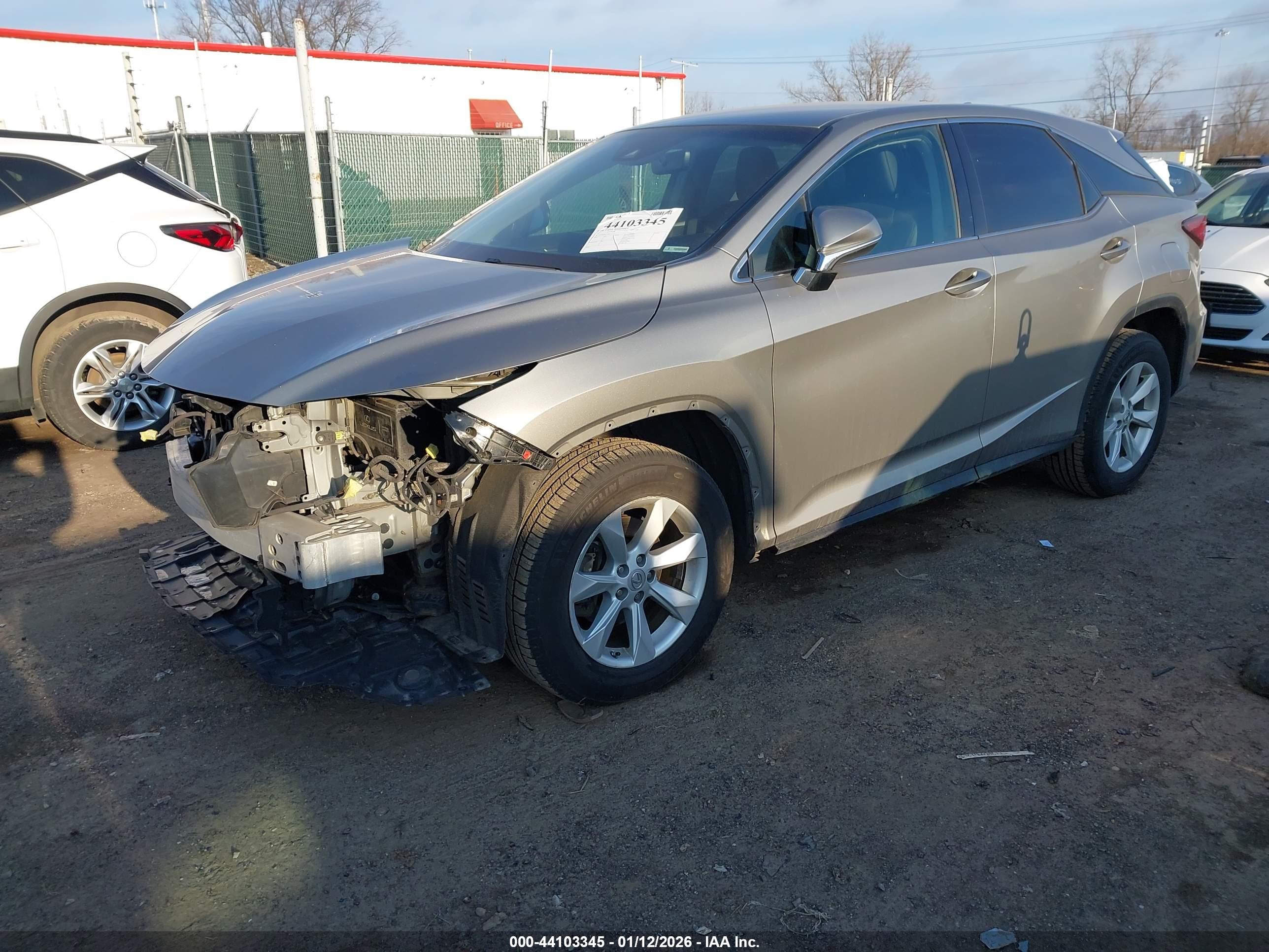 LEXUS RX image 2