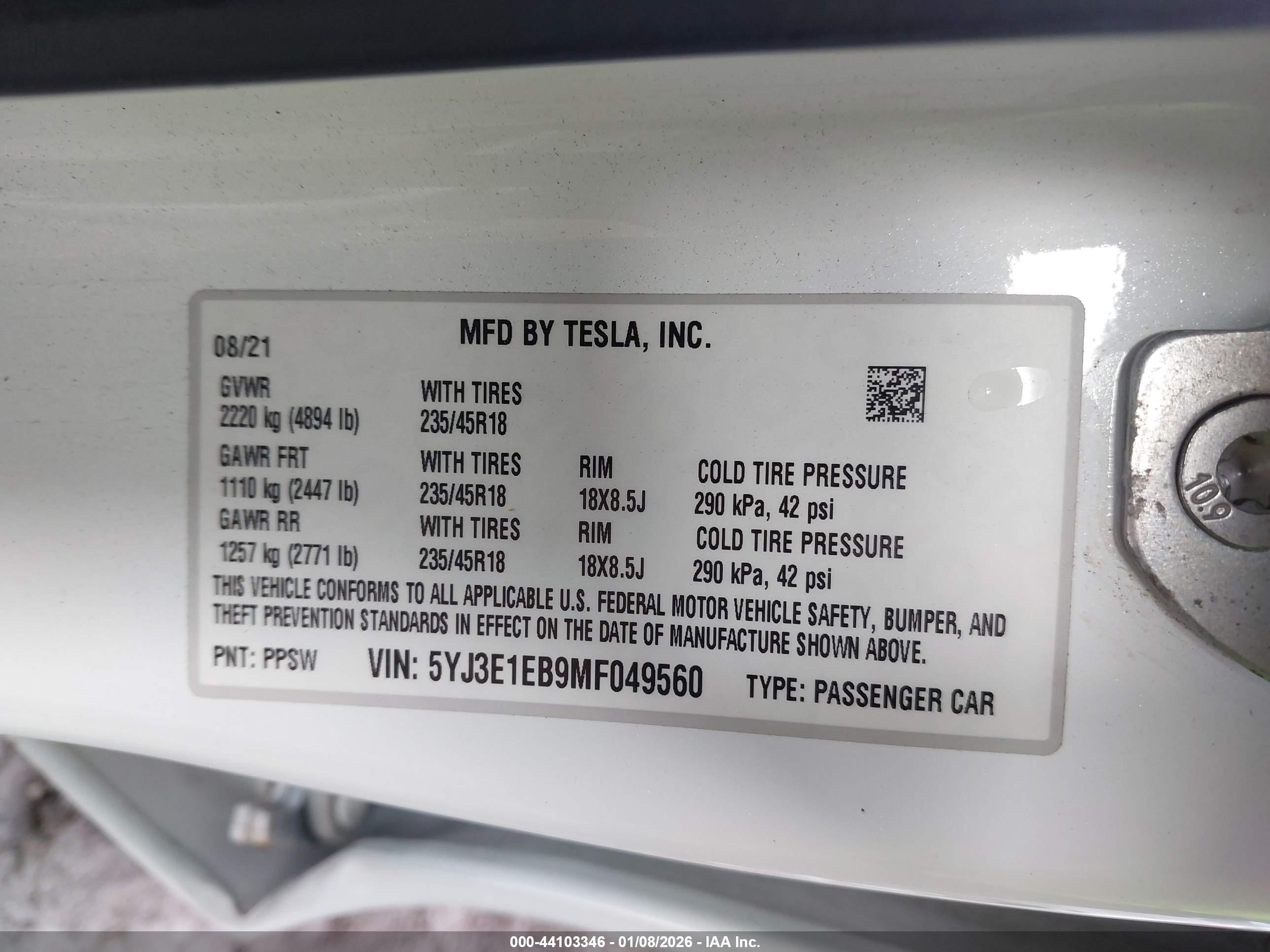 TESLA MODEL image 9