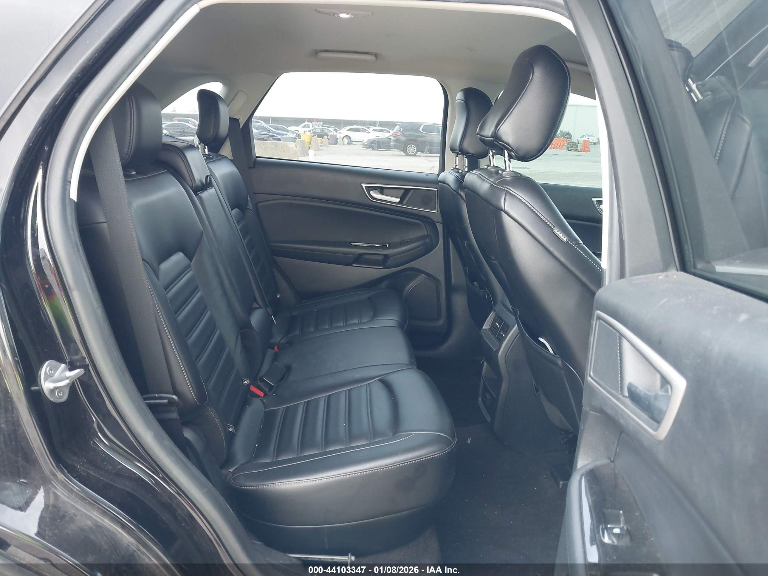FORD EDGE image 8