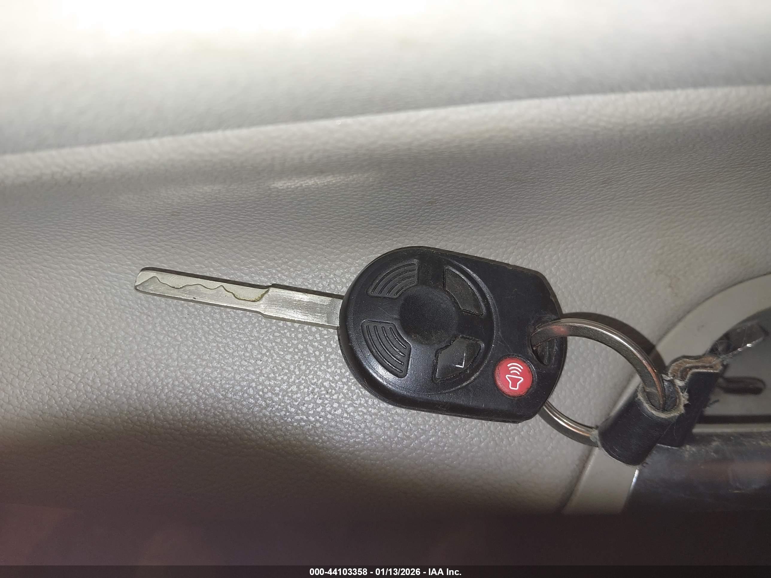 FORD ESCAPE image 11