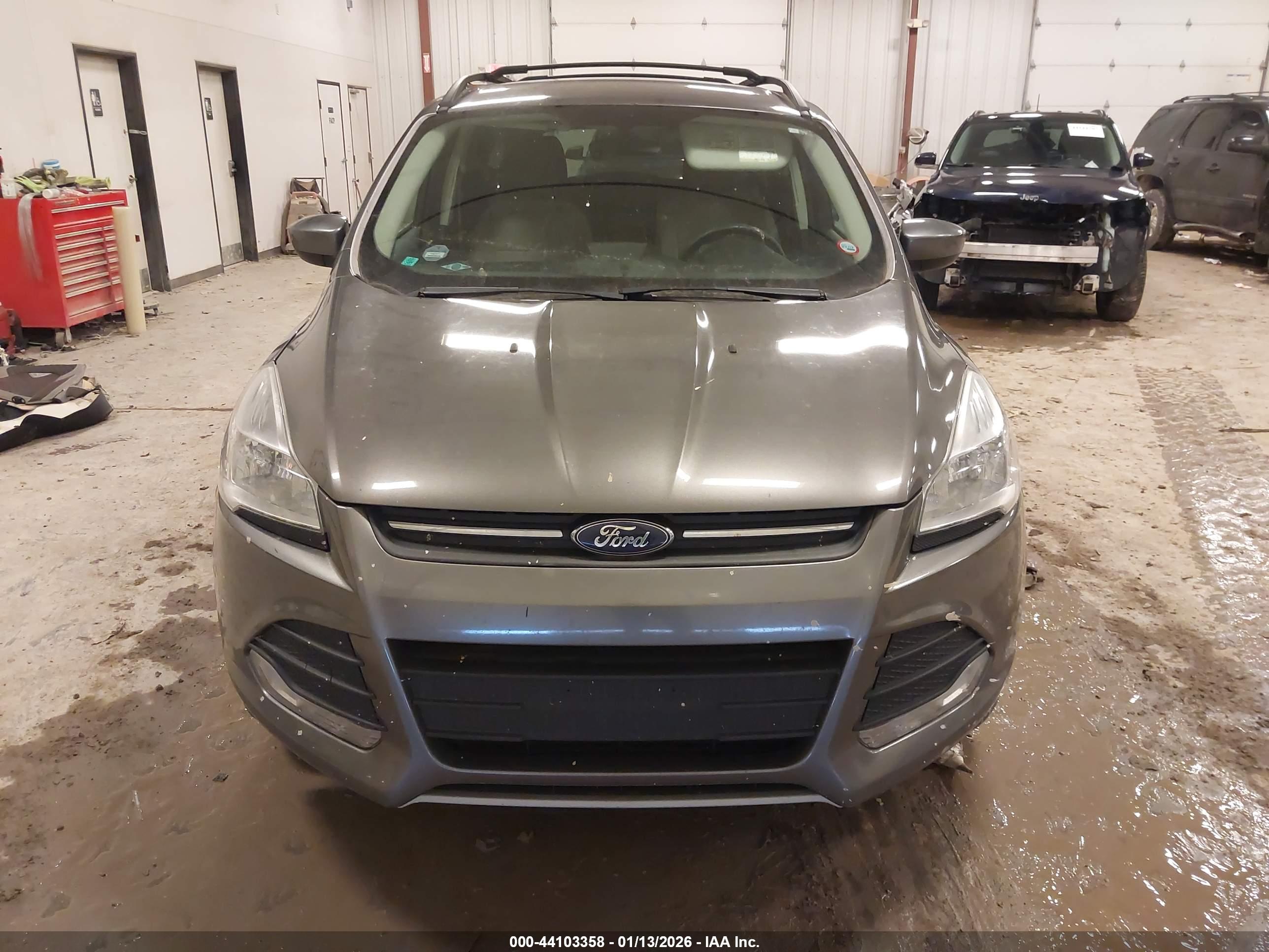 FORD ESCAPE image 6