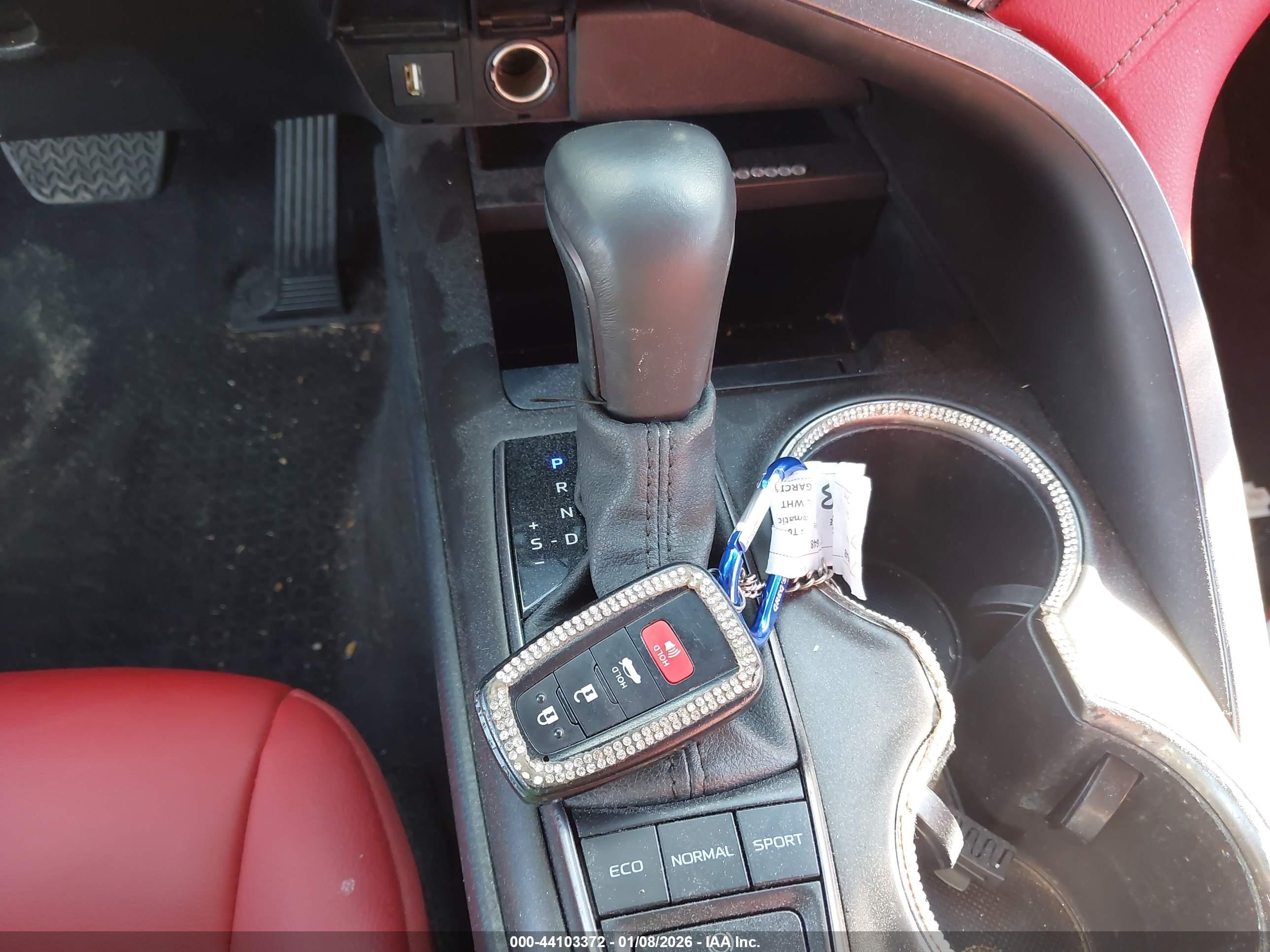 TOYOTA CAMRY image 11