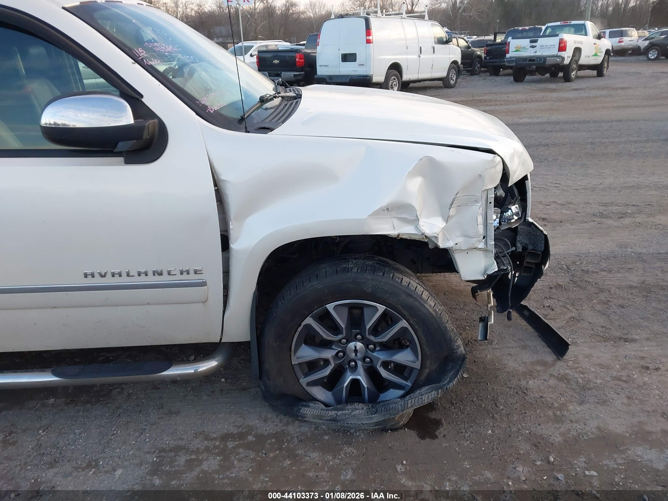 CHEVROLET AVALANCHE image 6