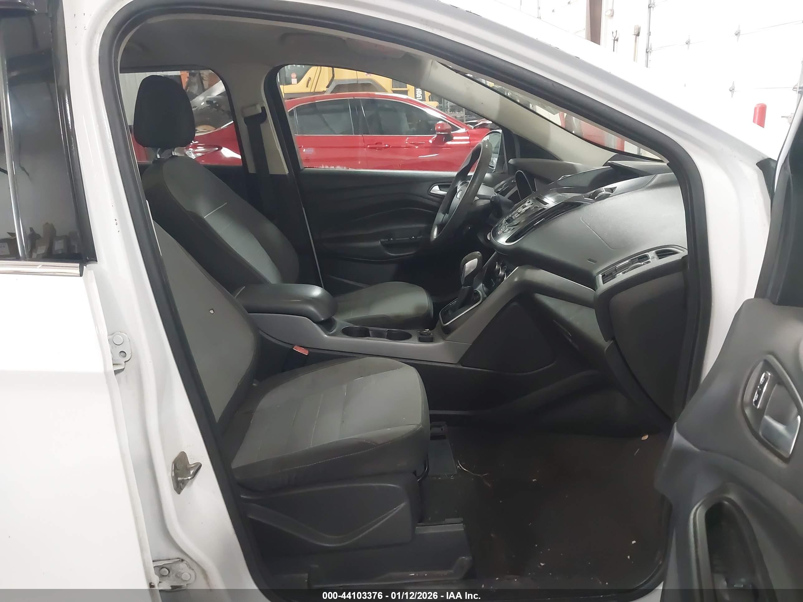 FORD ESCAPE image 5