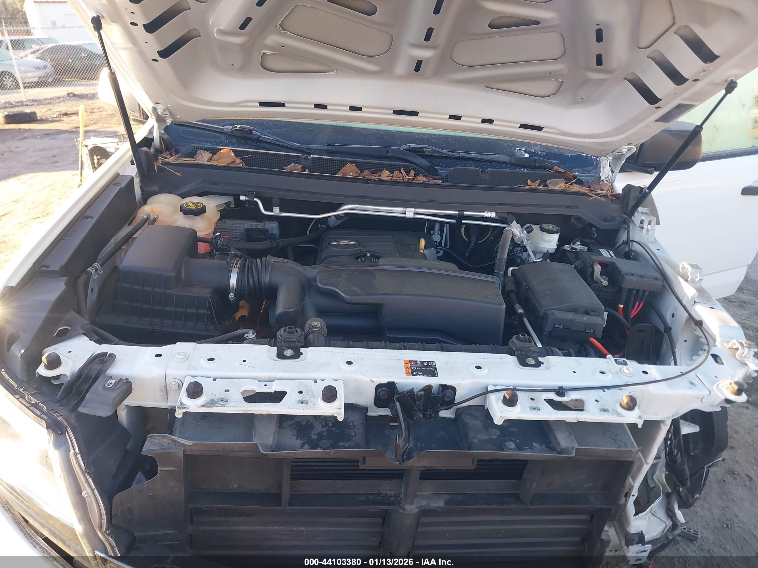 CHEVROLET COLORADO image 10
