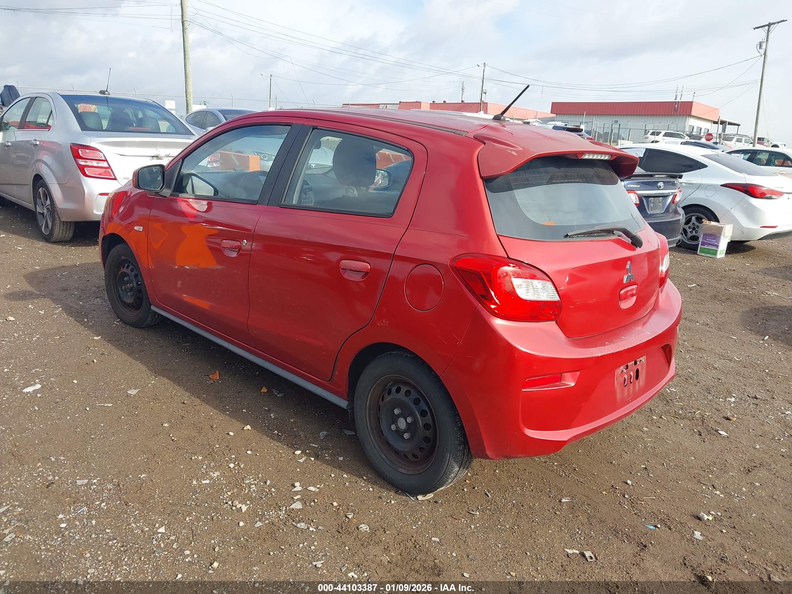 MITSUBISHI MIRAGE image 3