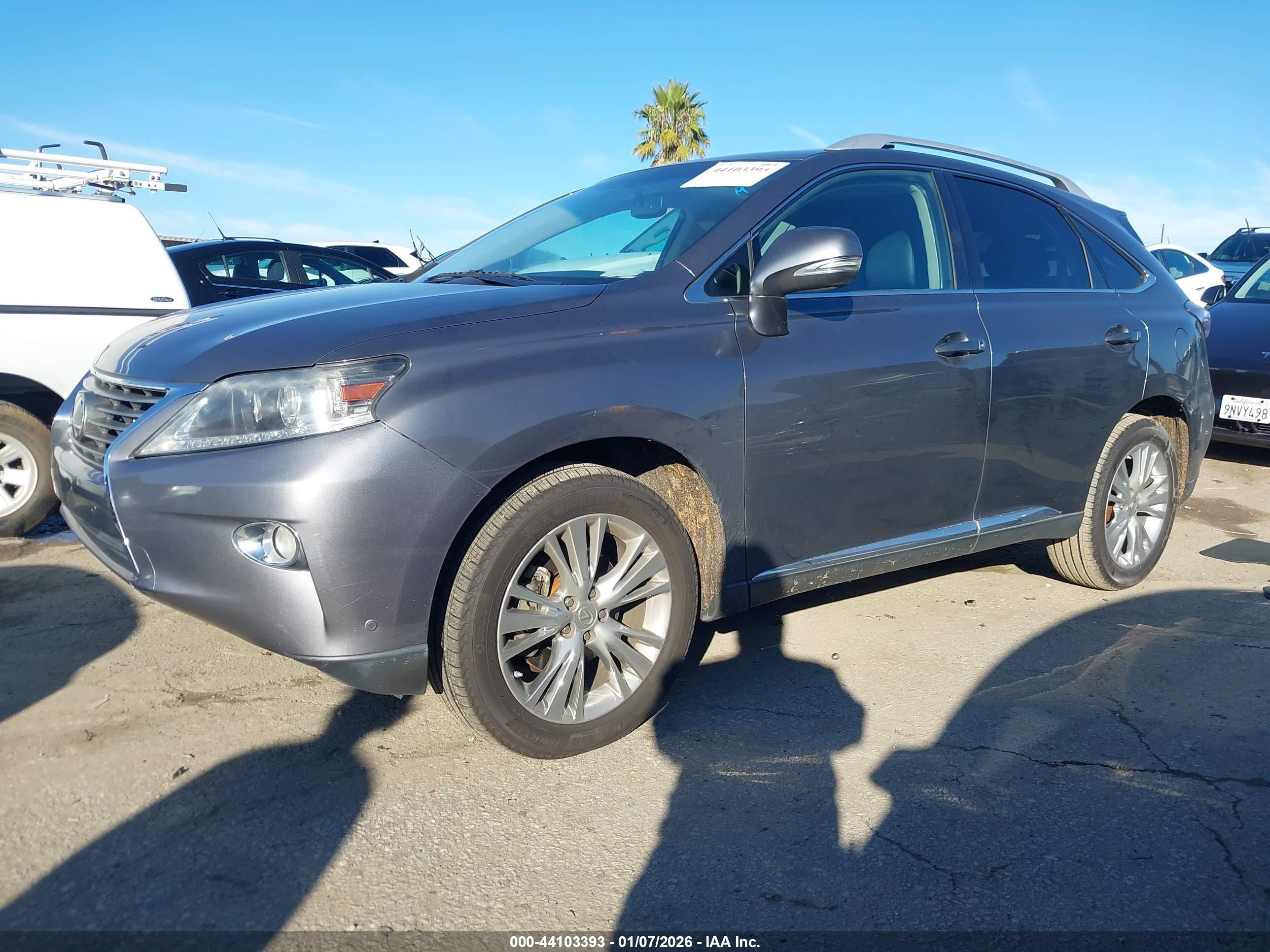 LEXUS RX image 2