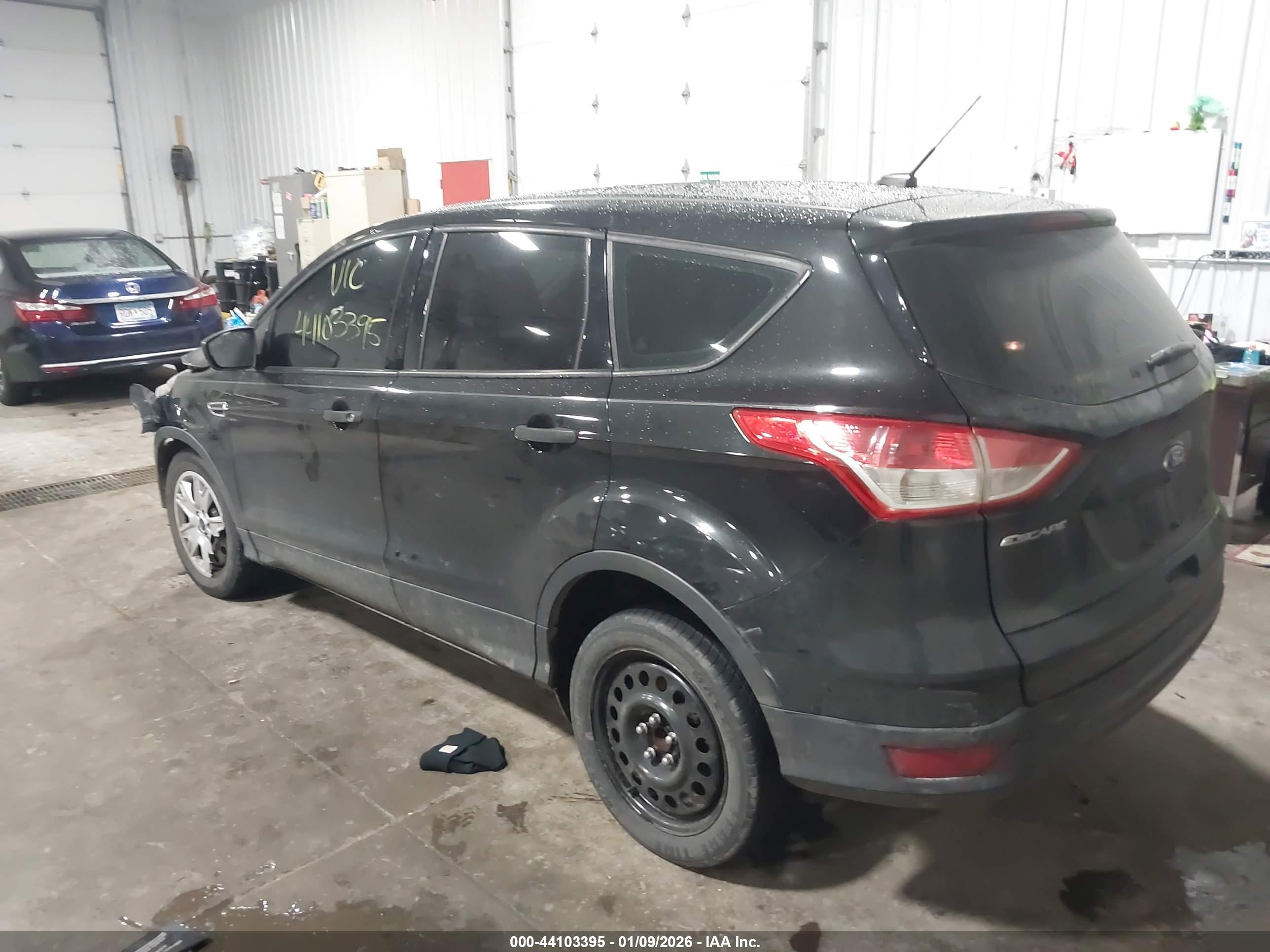 FORD ESCAPE image 3
