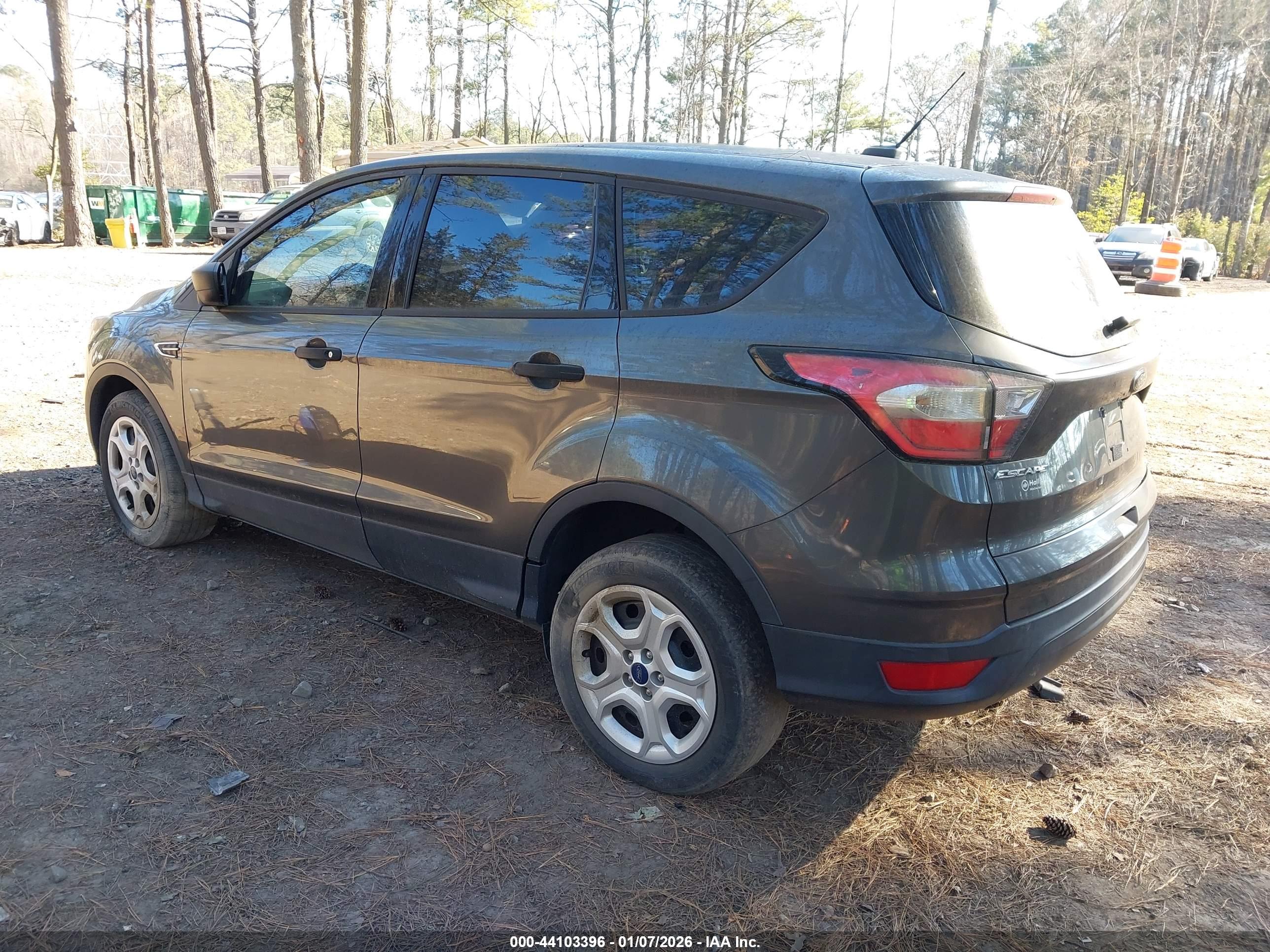 FORD ESCAPE image 3
