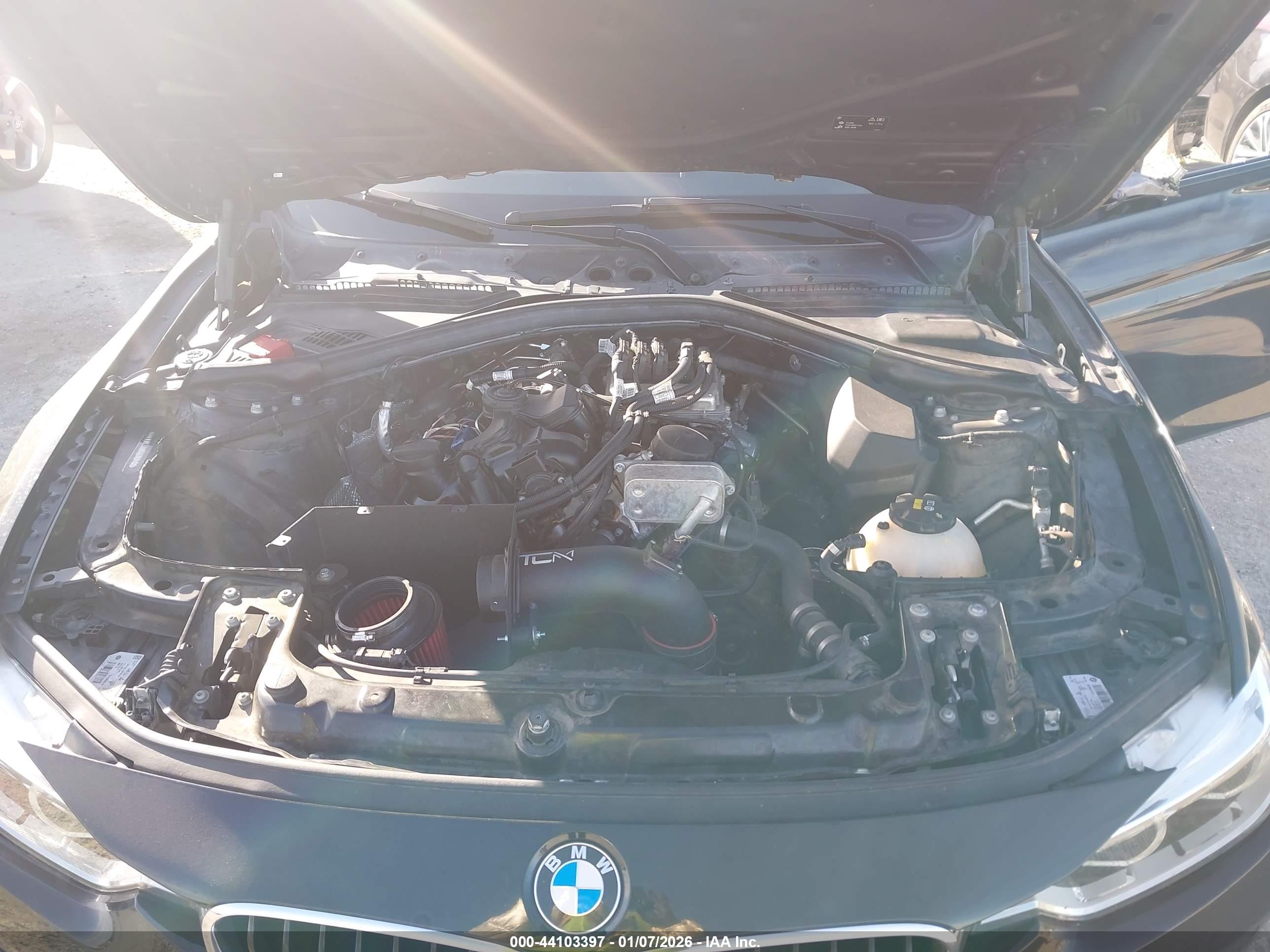 BMW 328I image 10