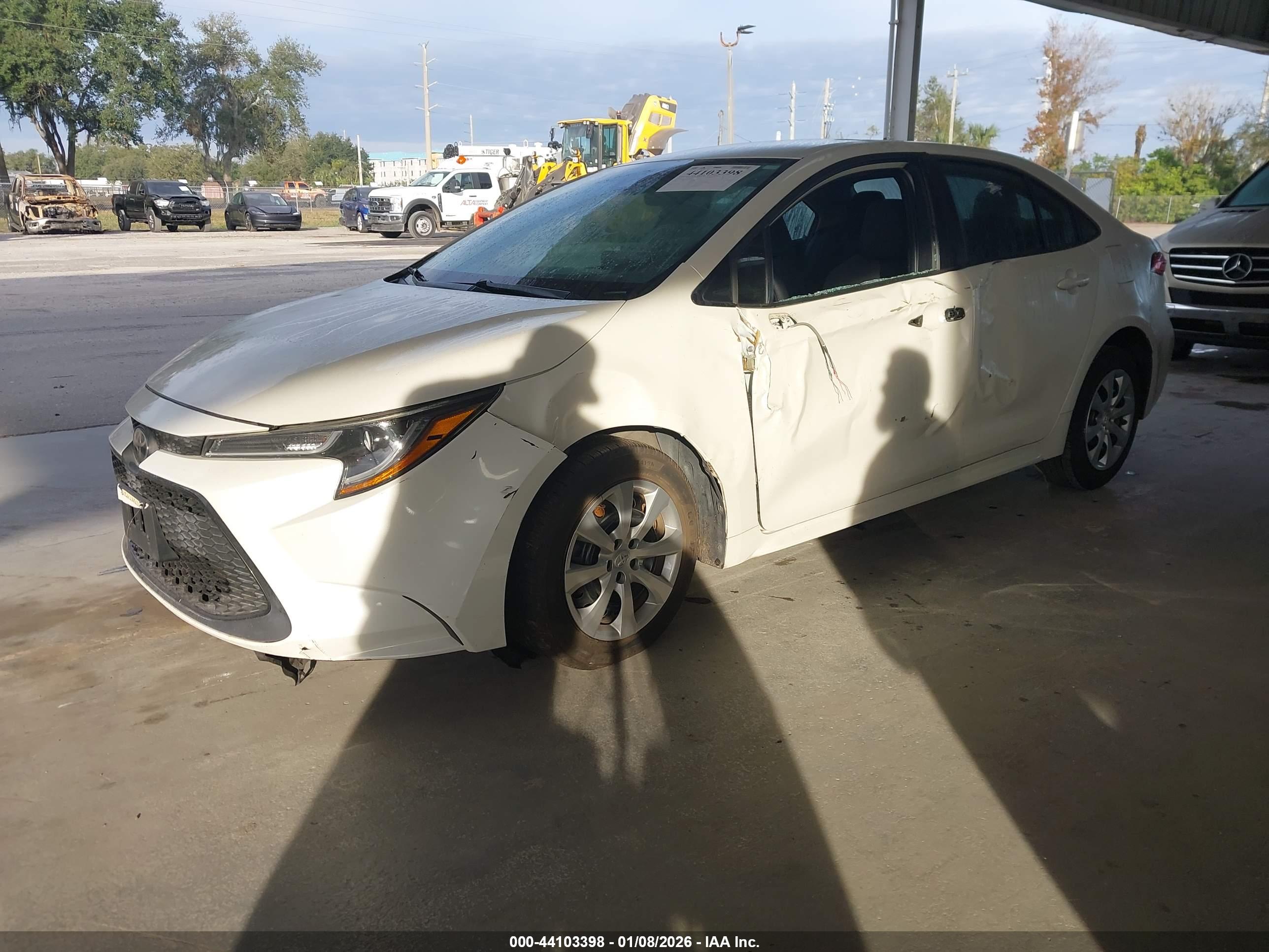 TOYOTA COROLLA image 2