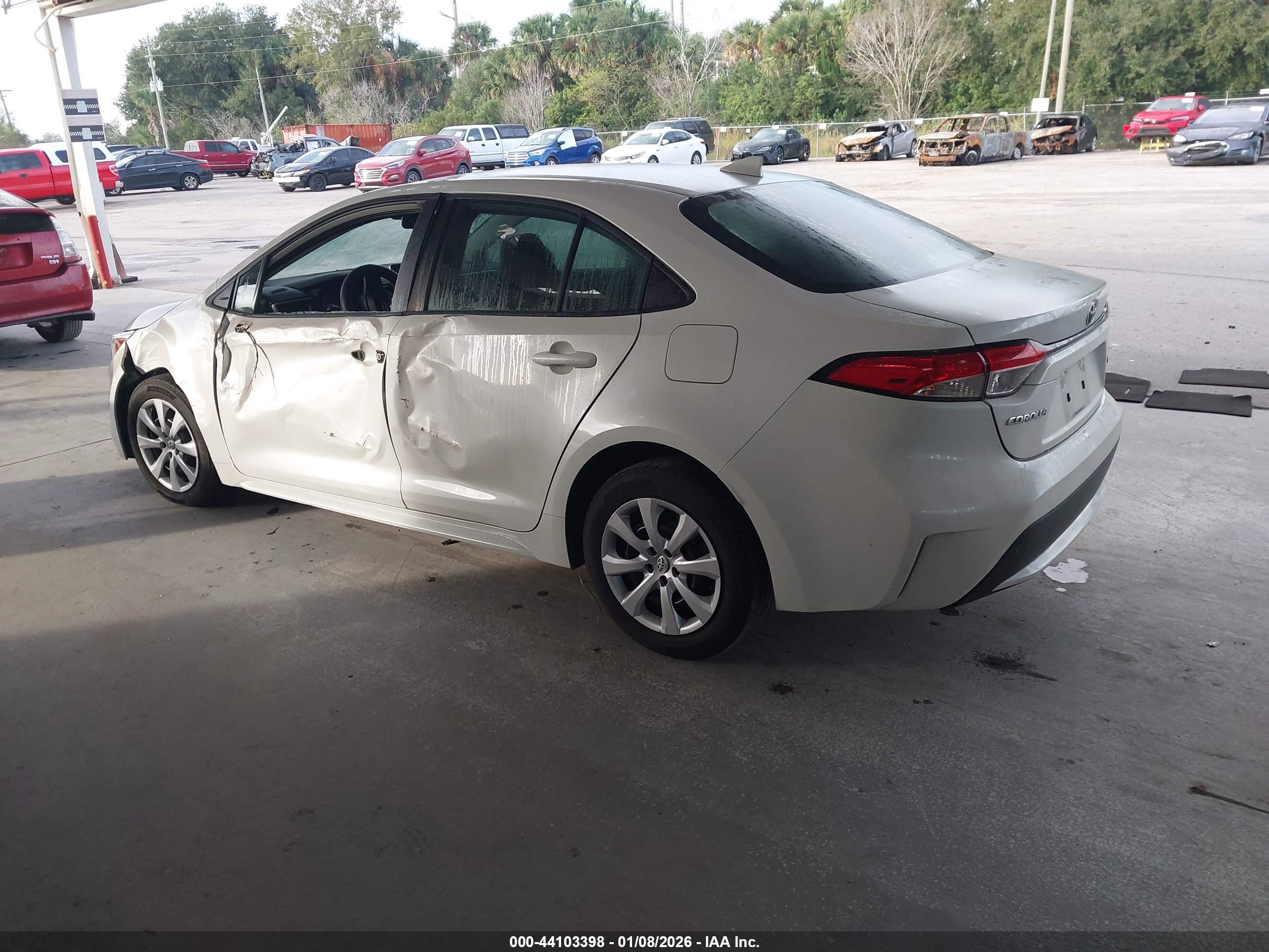 TOYOTA COROLLA image 3