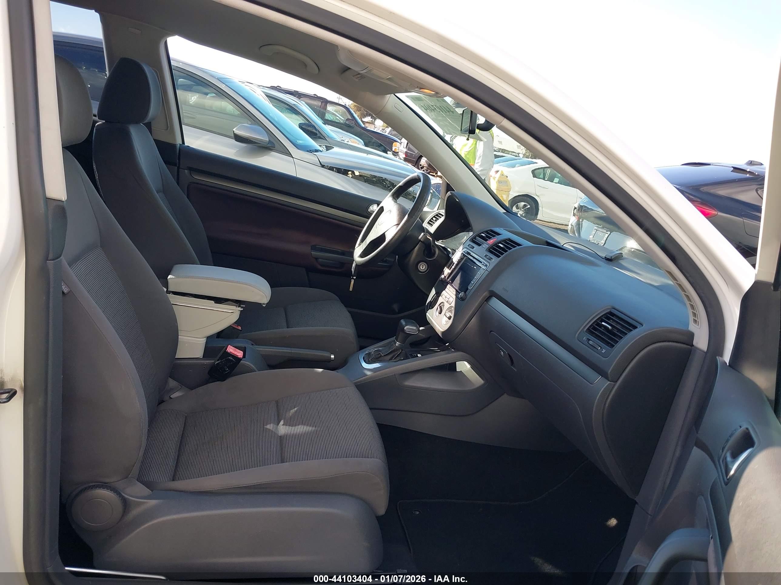 VOLKSWAGEN RABBIT image 5