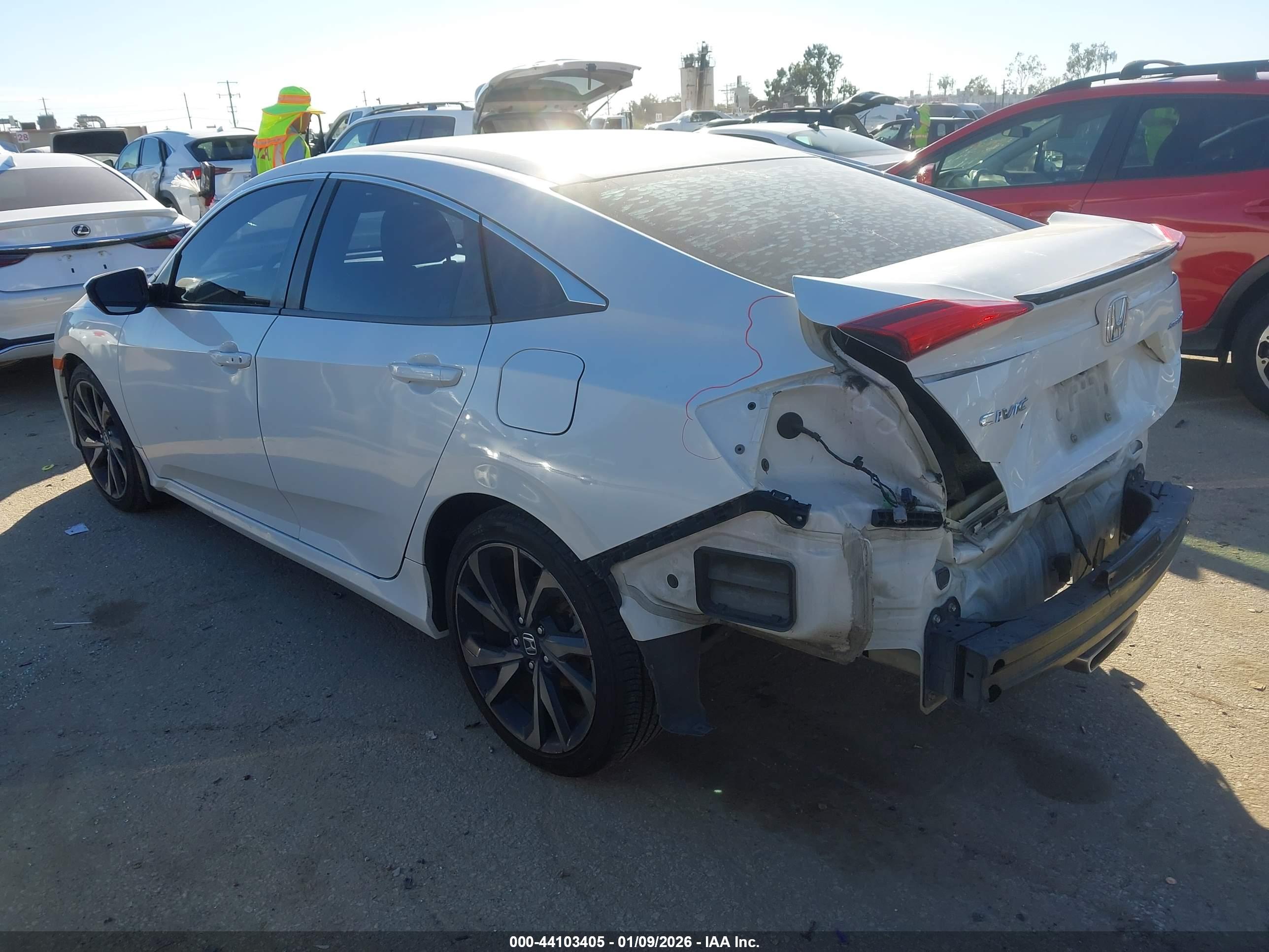 HONDA CIVIC image 3