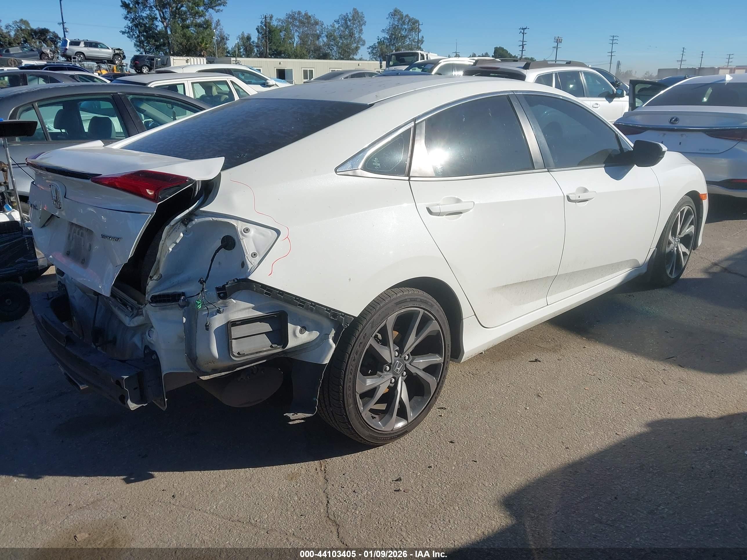 HONDA CIVIC image 4