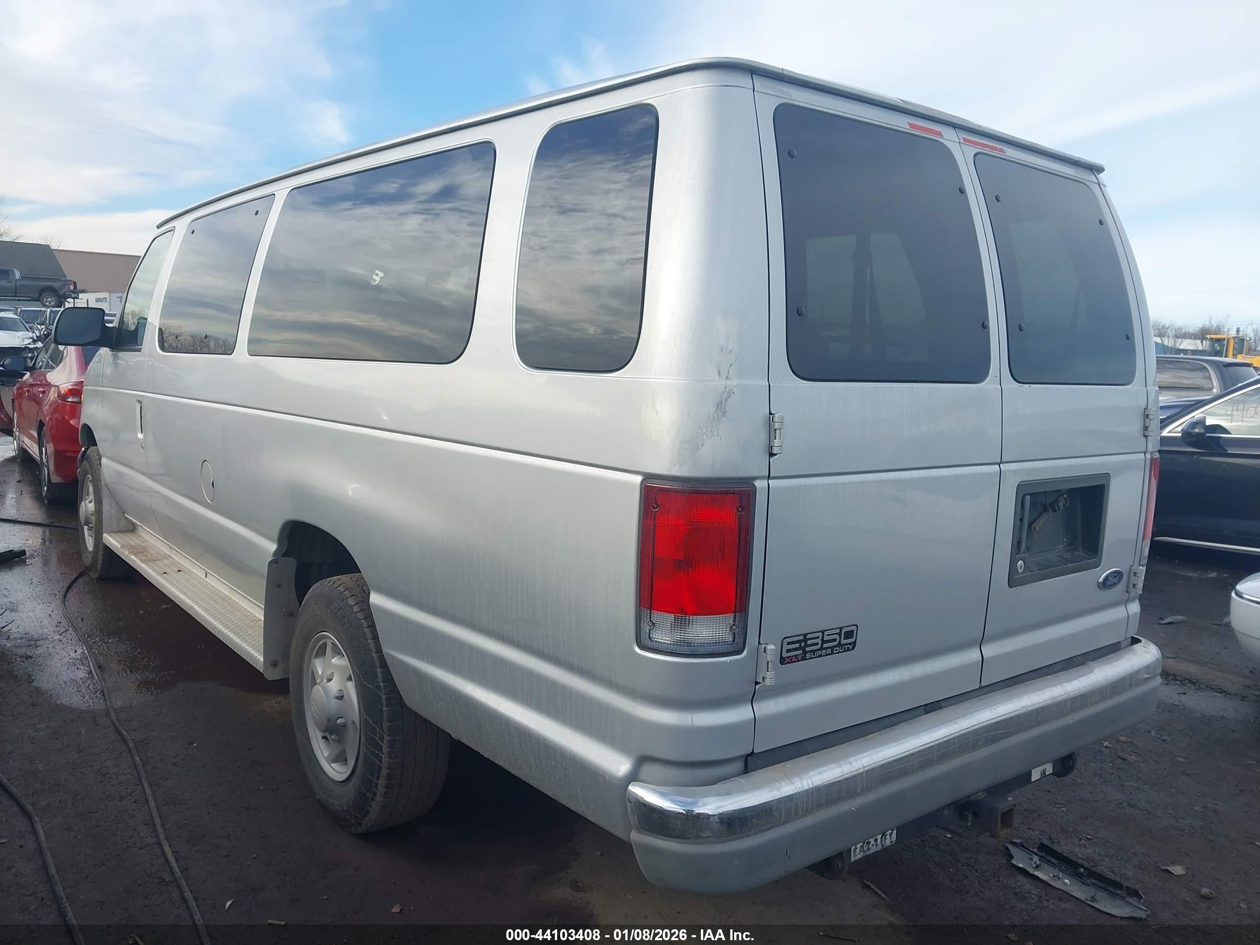 FORD E-350 image 3