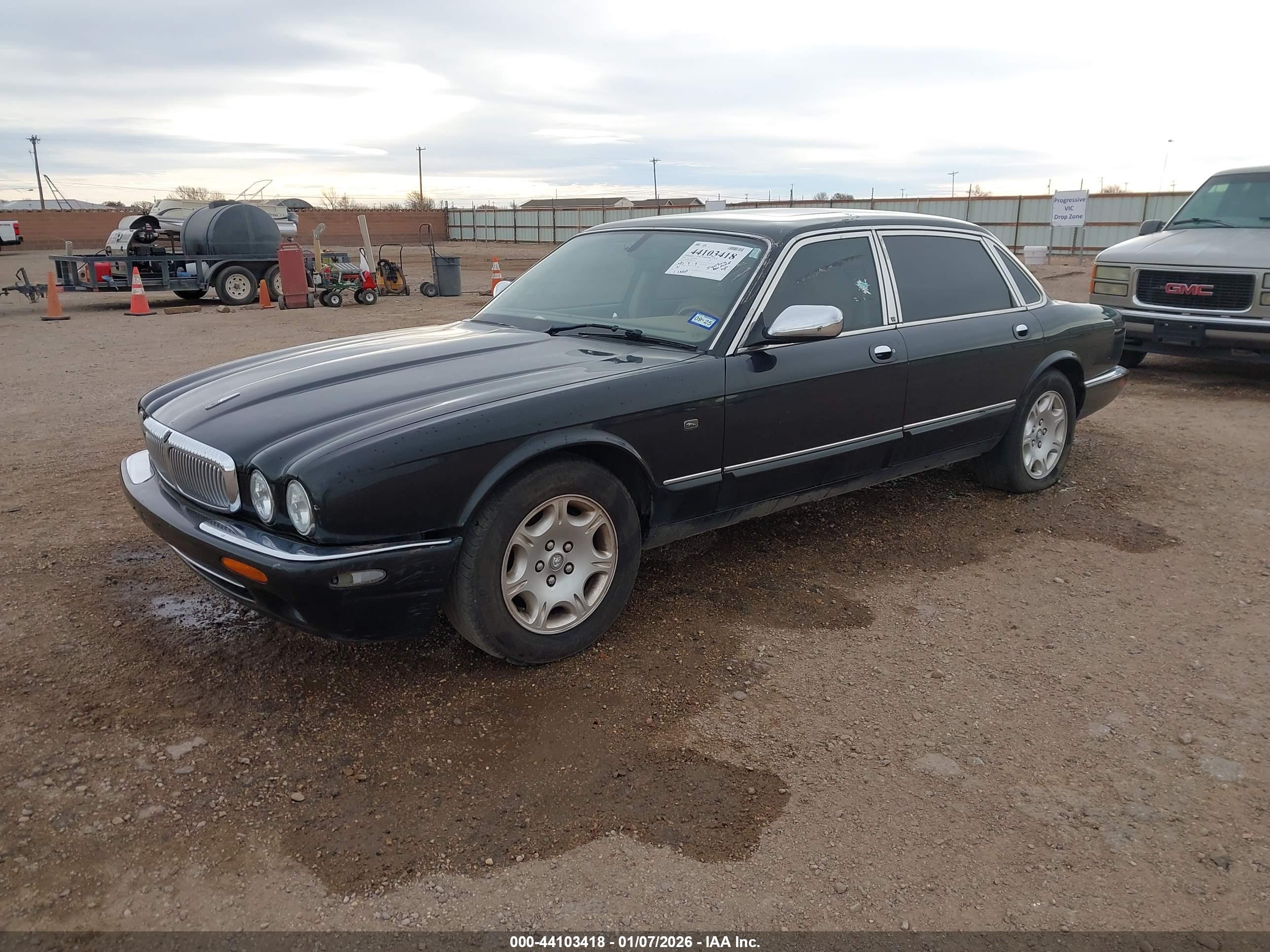 JAGUAR XJ image 2