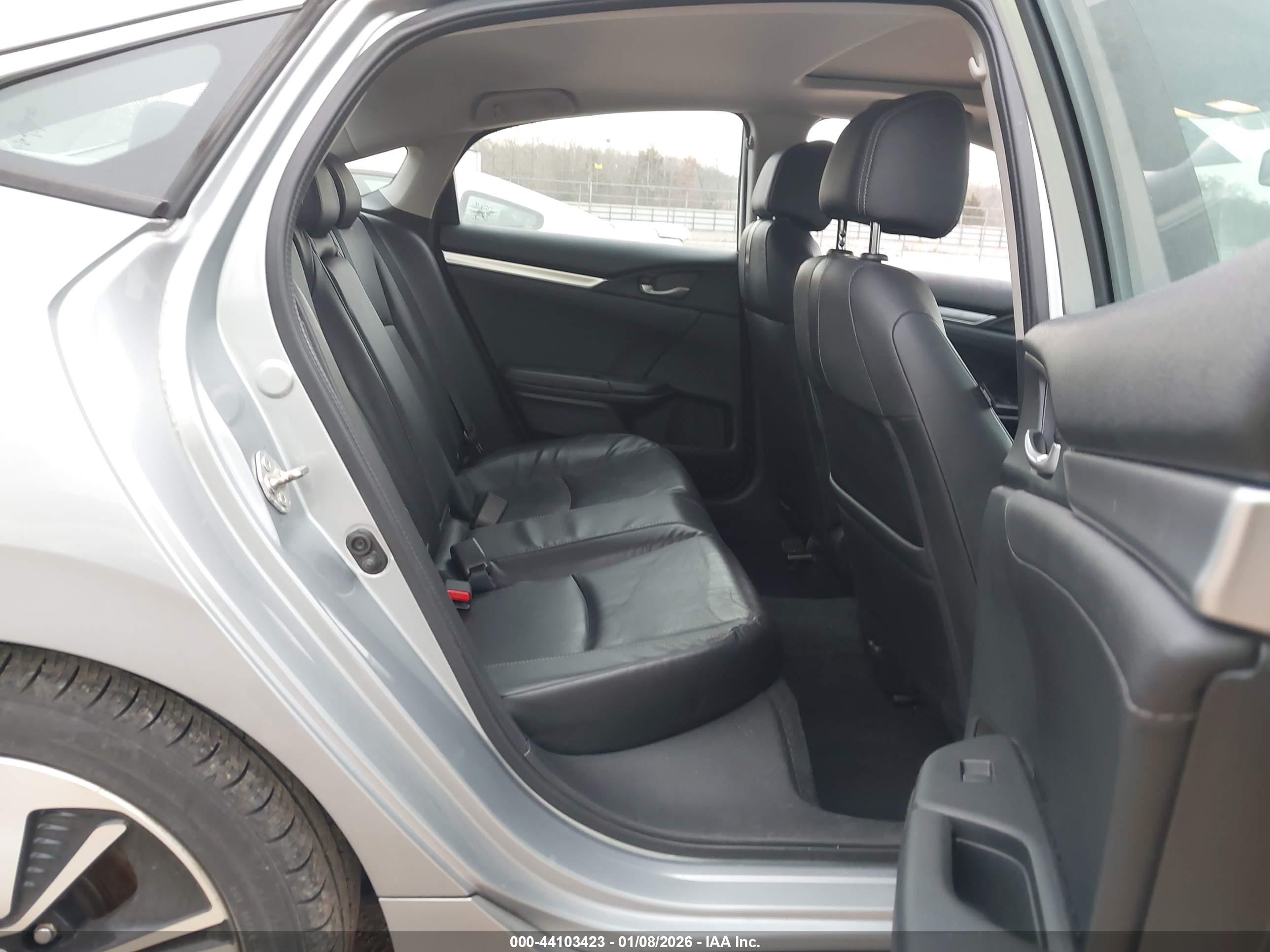 HONDA CIVIC image 8